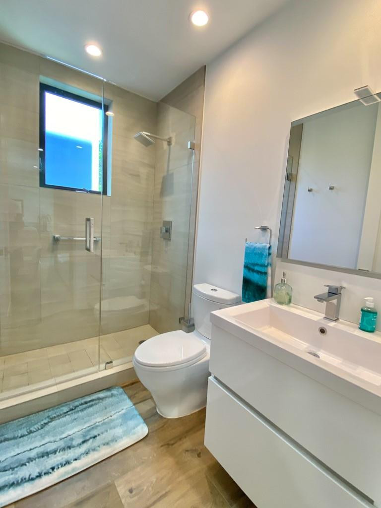 348 Balboa, Hollywood FL 33019