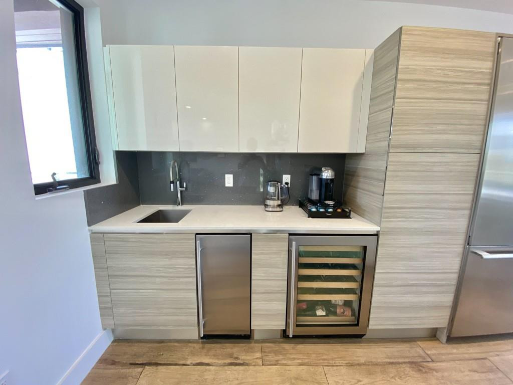 348 Balboa, Hollywood FL 33019