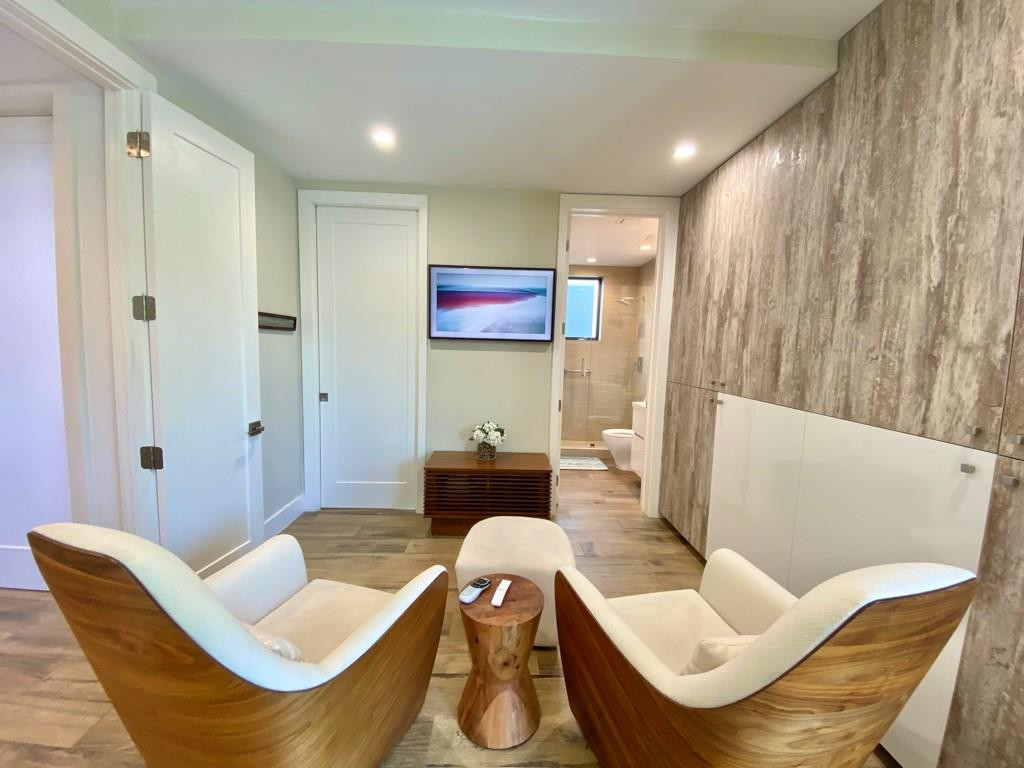348 Balboa, Hollywood FL 33019