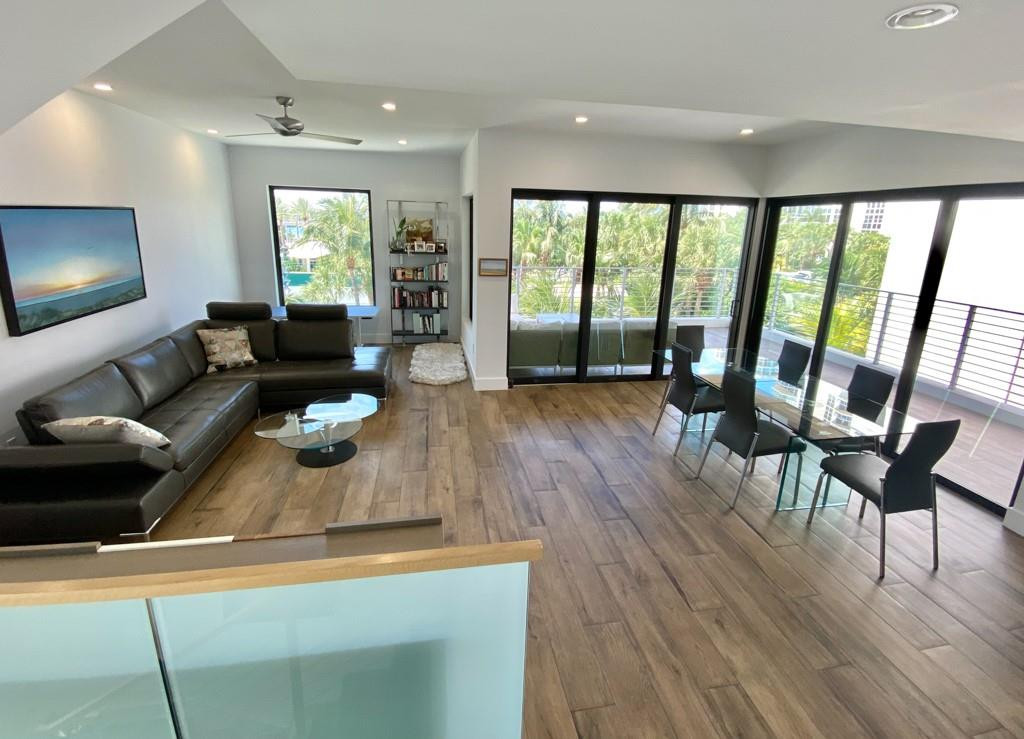 348 Balboa, Hollywood FL 33019