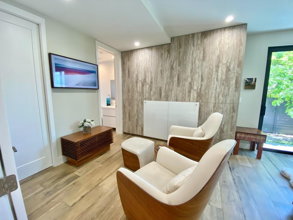 348 Balboa, Hollywood FL 33019