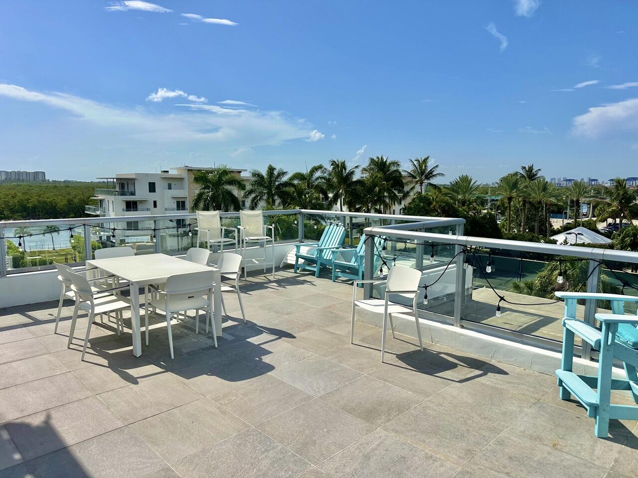 348 Balboa, Hollywood FL 33019
