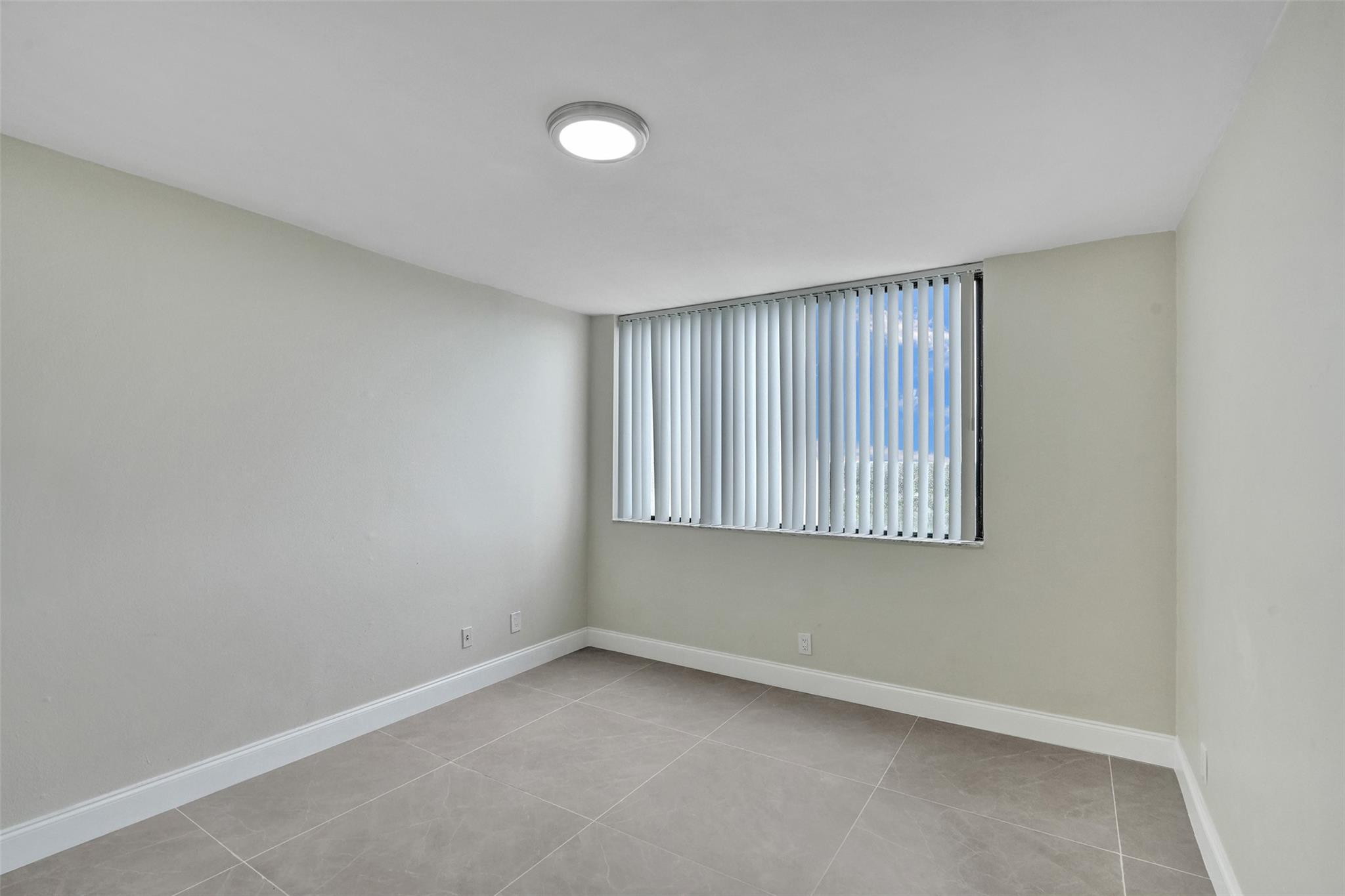 4222 Inverrary #4810, Lauderhill FL 33319