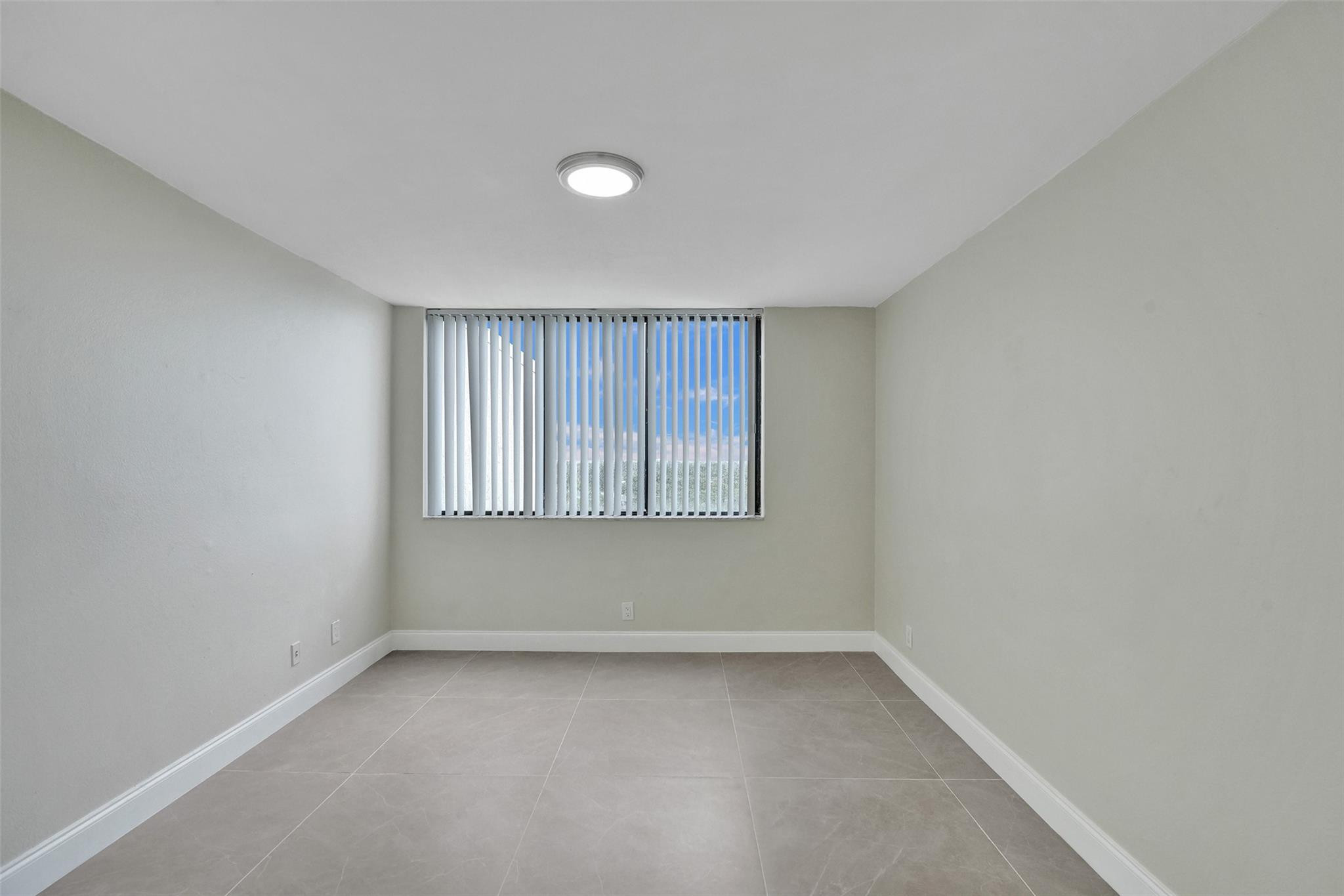 4222 Inverrary #4810, Lauderhill FL 33319