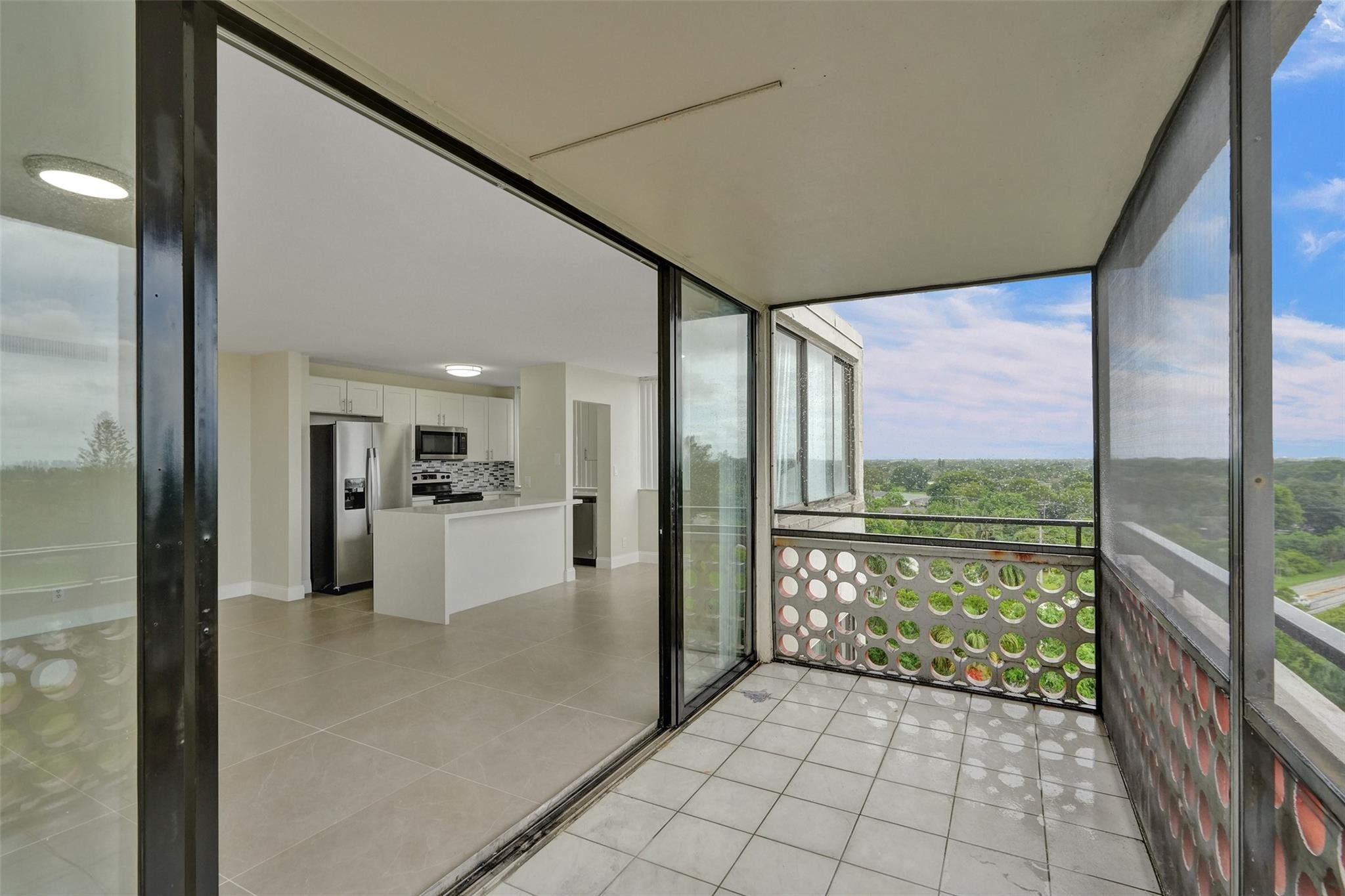 4222 Inverrary #4810, Lauderhill FL 33319