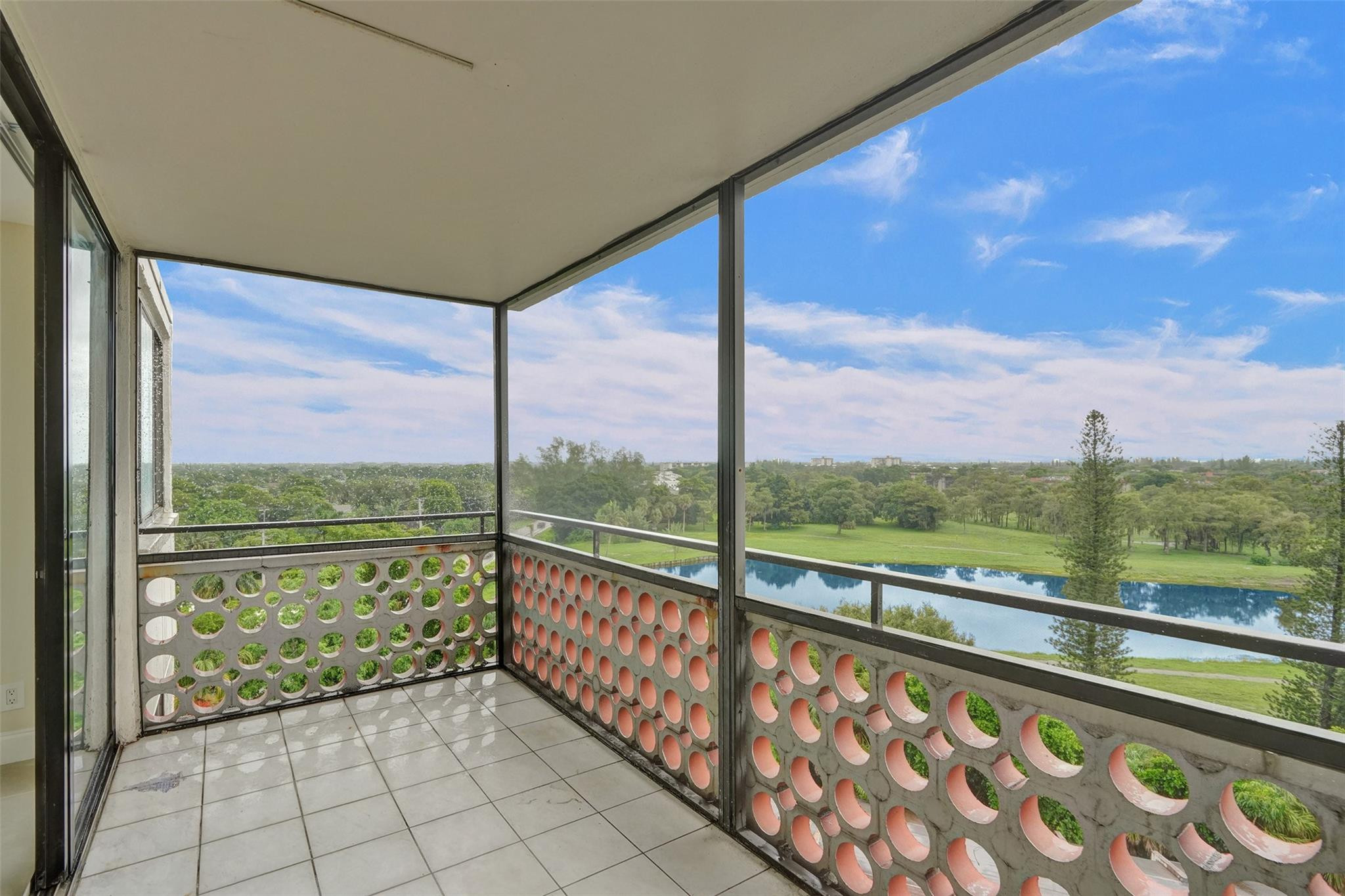 4222 Inverrary #4810, Lauderhill FL 33319
