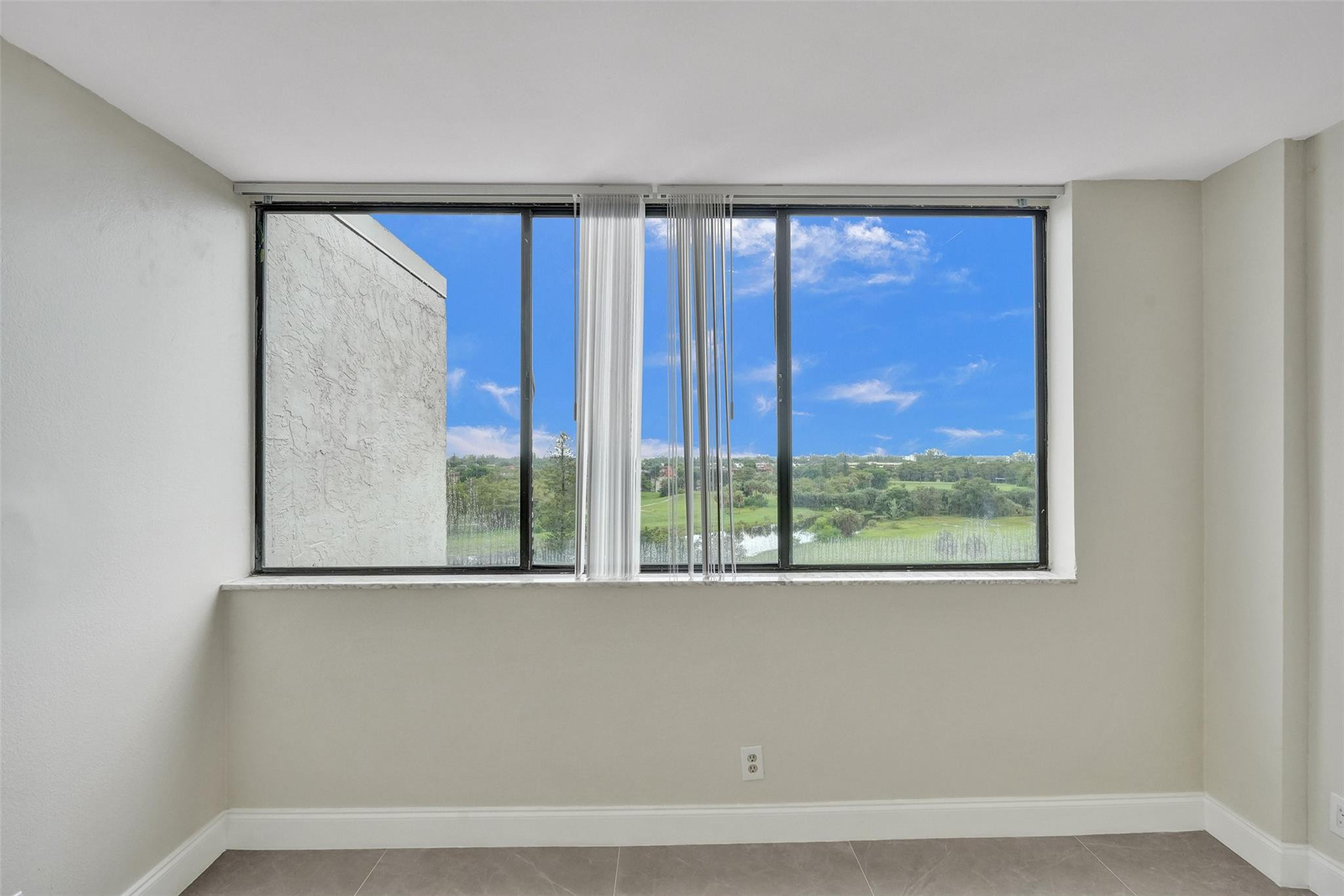 4222 Inverrary #4810, Lauderhill FL 33319