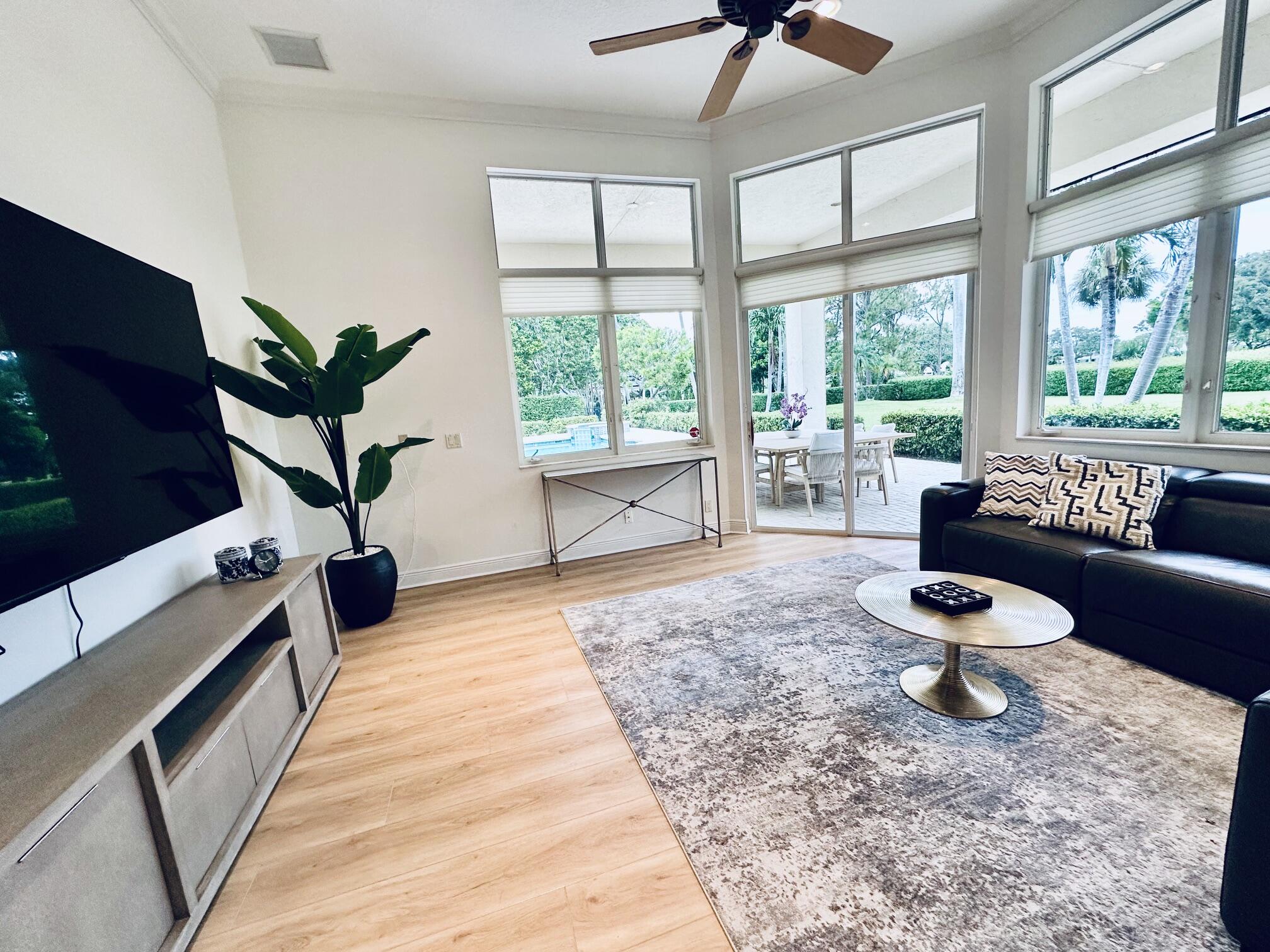 645 Atlantis Estates, Atlantis FL 33462