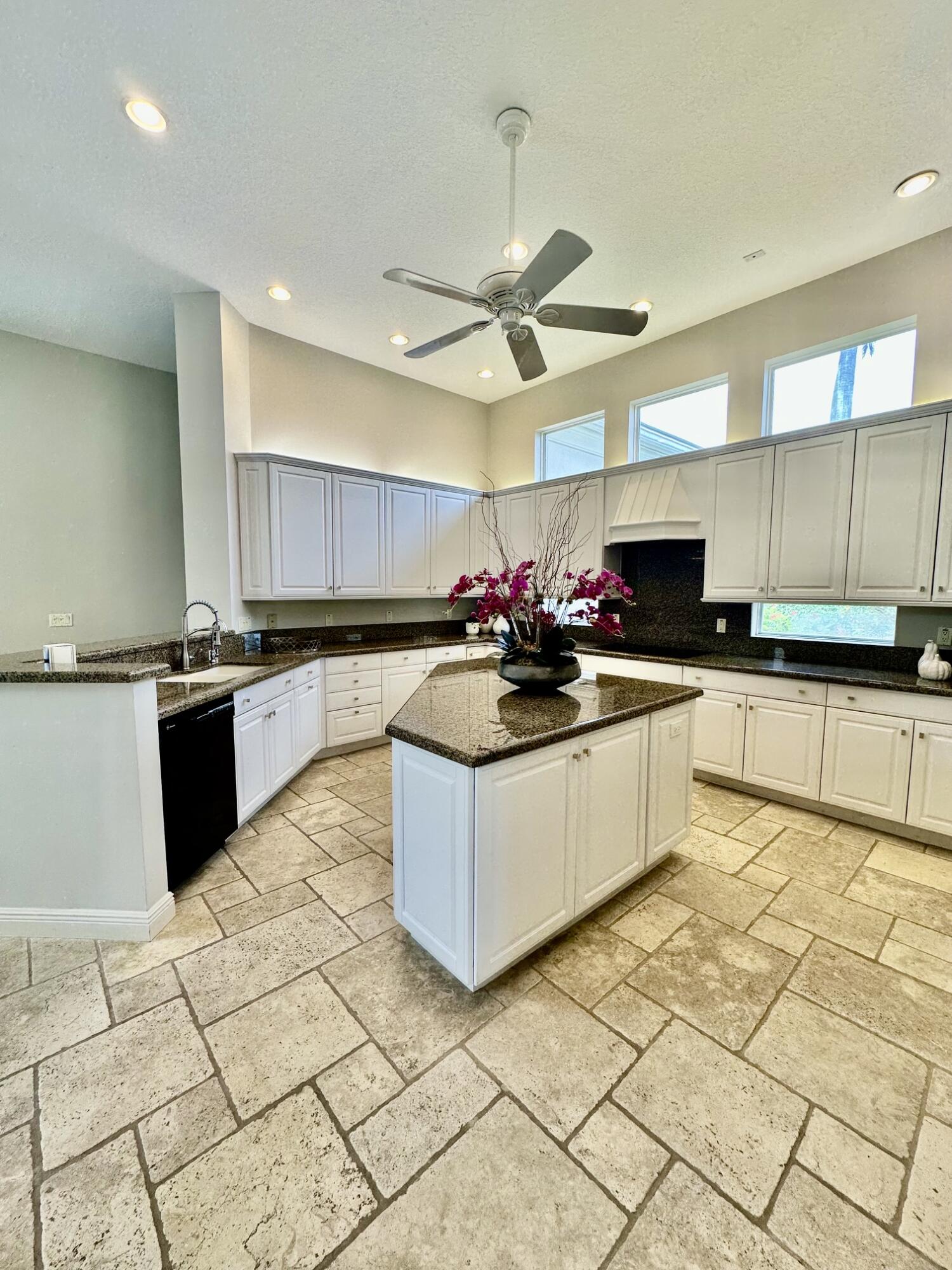 645 Atlantis Estates, Atlantis FL 33462