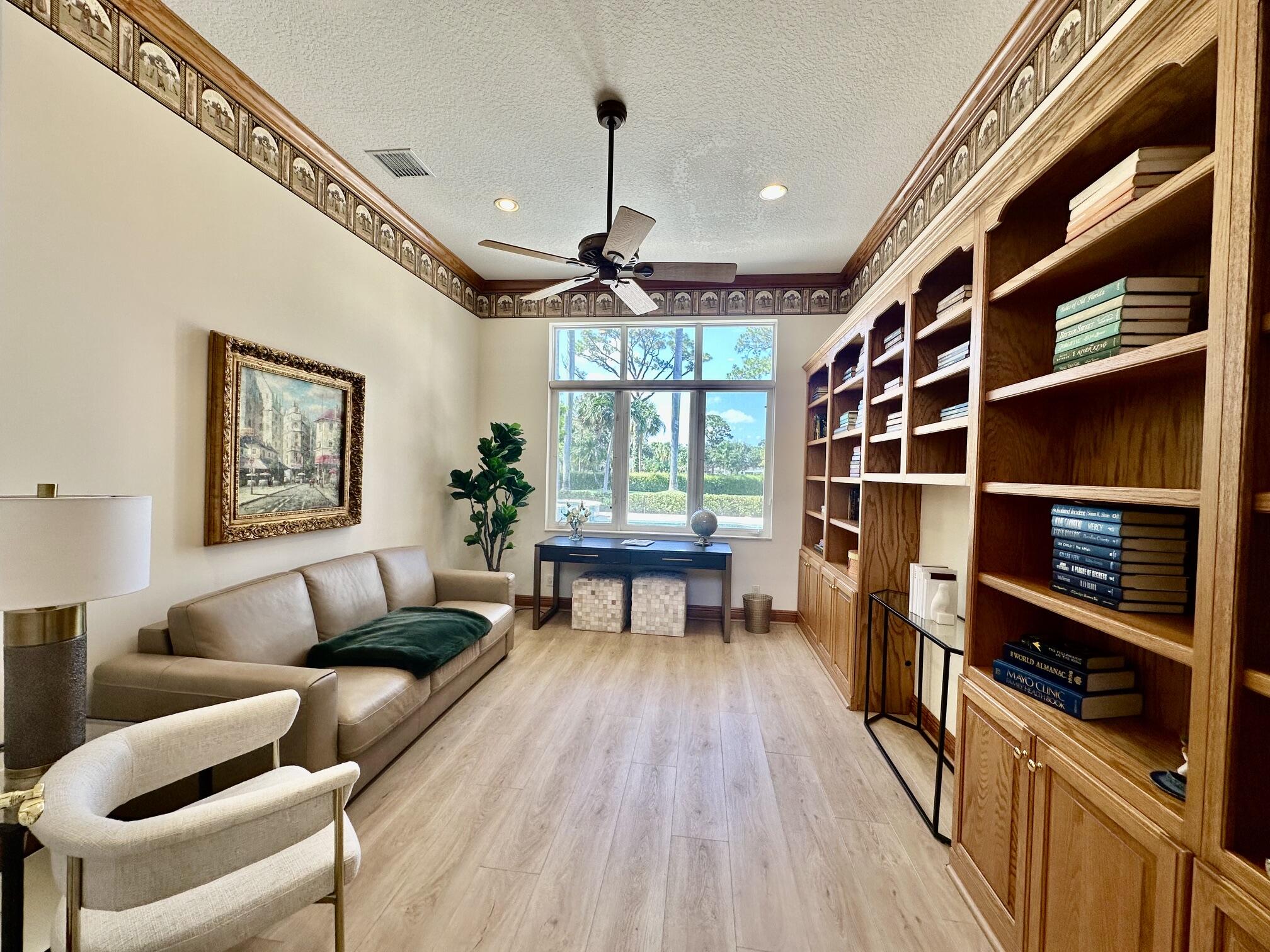 645 Atlantis Estates, Atlantis FL 33462