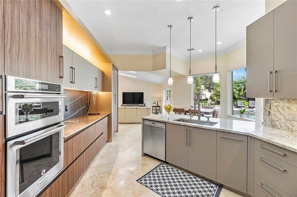 11999 Classic, Coral Springs FL 33071