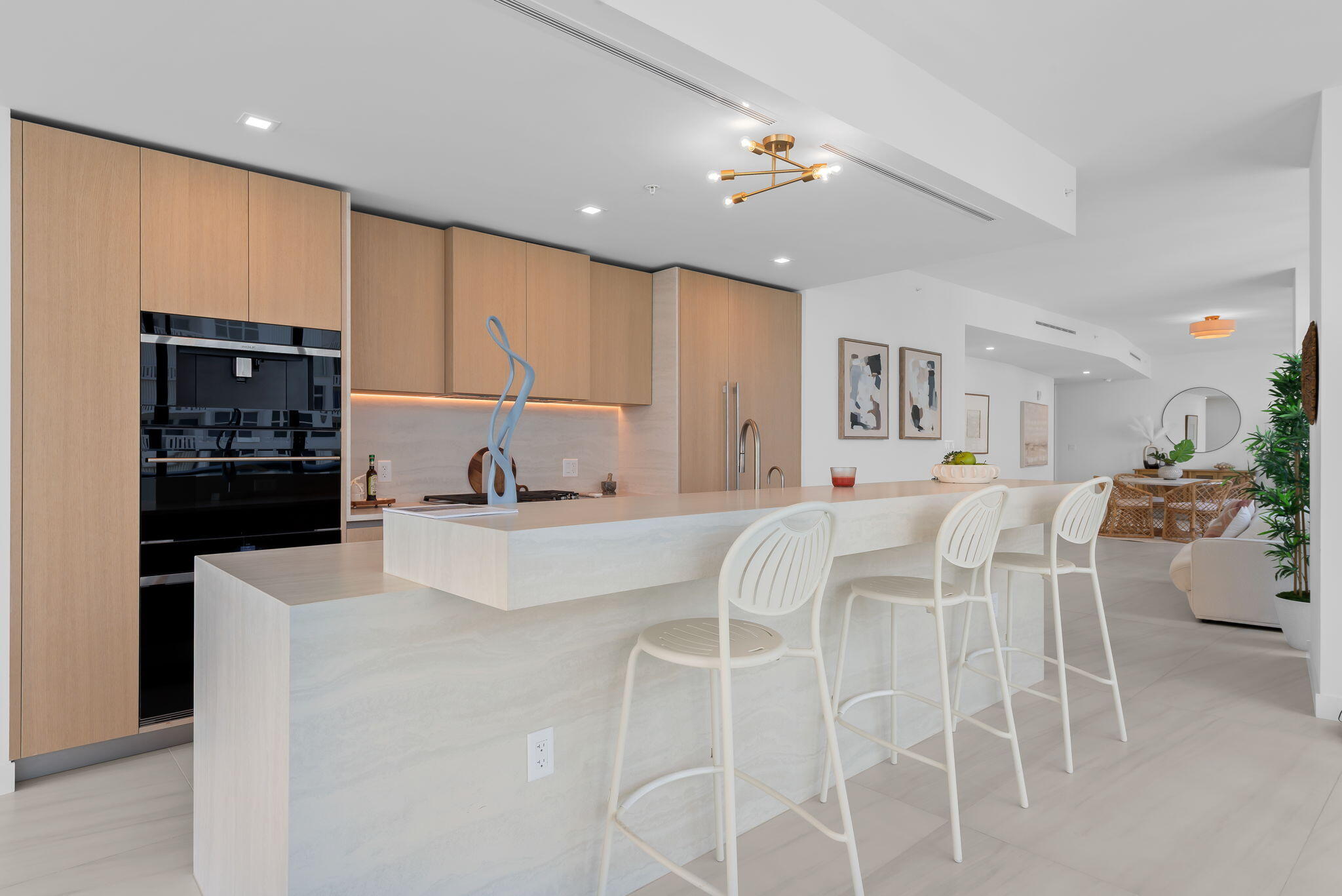 900 N Ocean #906, Pompano Beach FL 33062