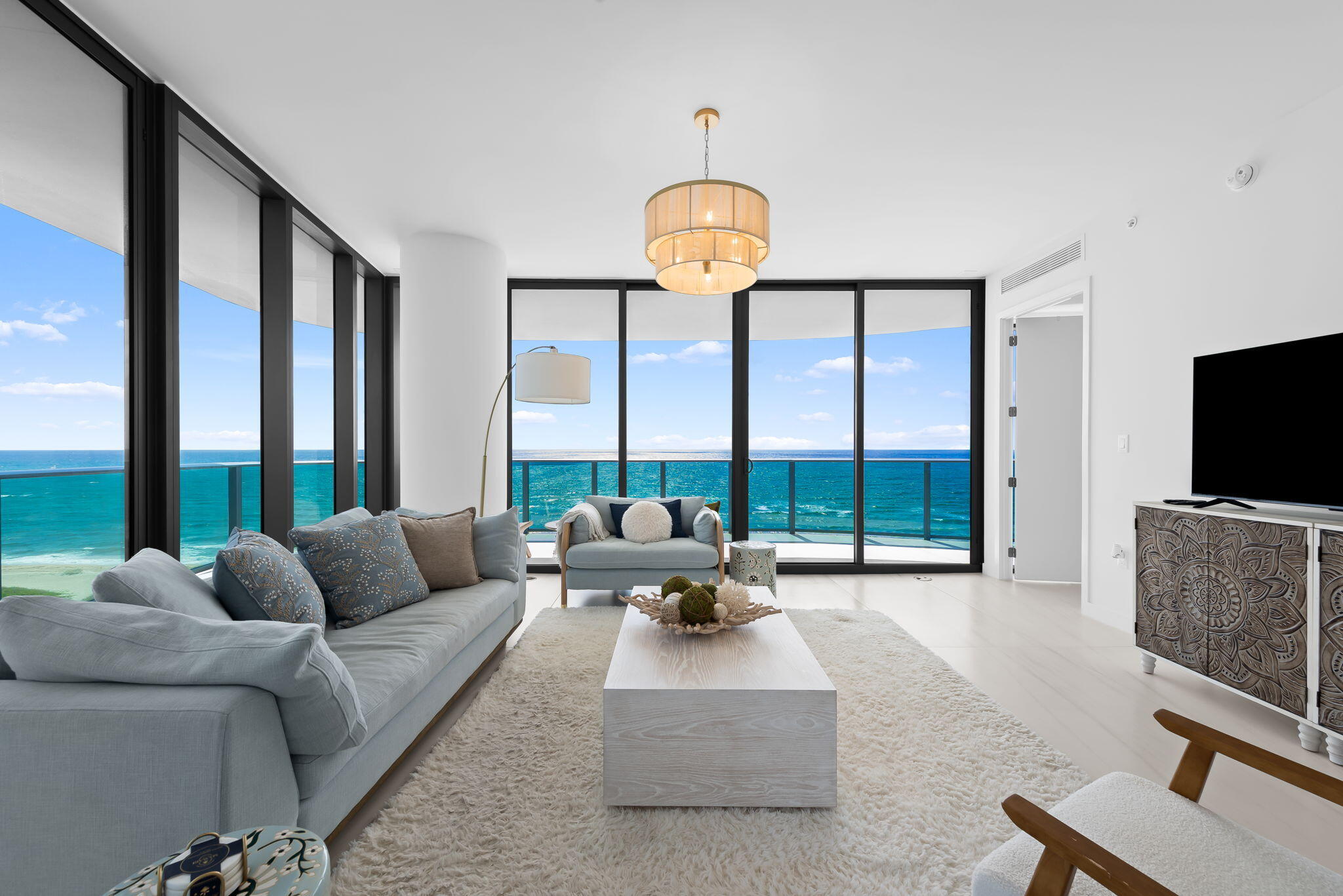 900 N Ocean #906, Pompano Beach FL 33062