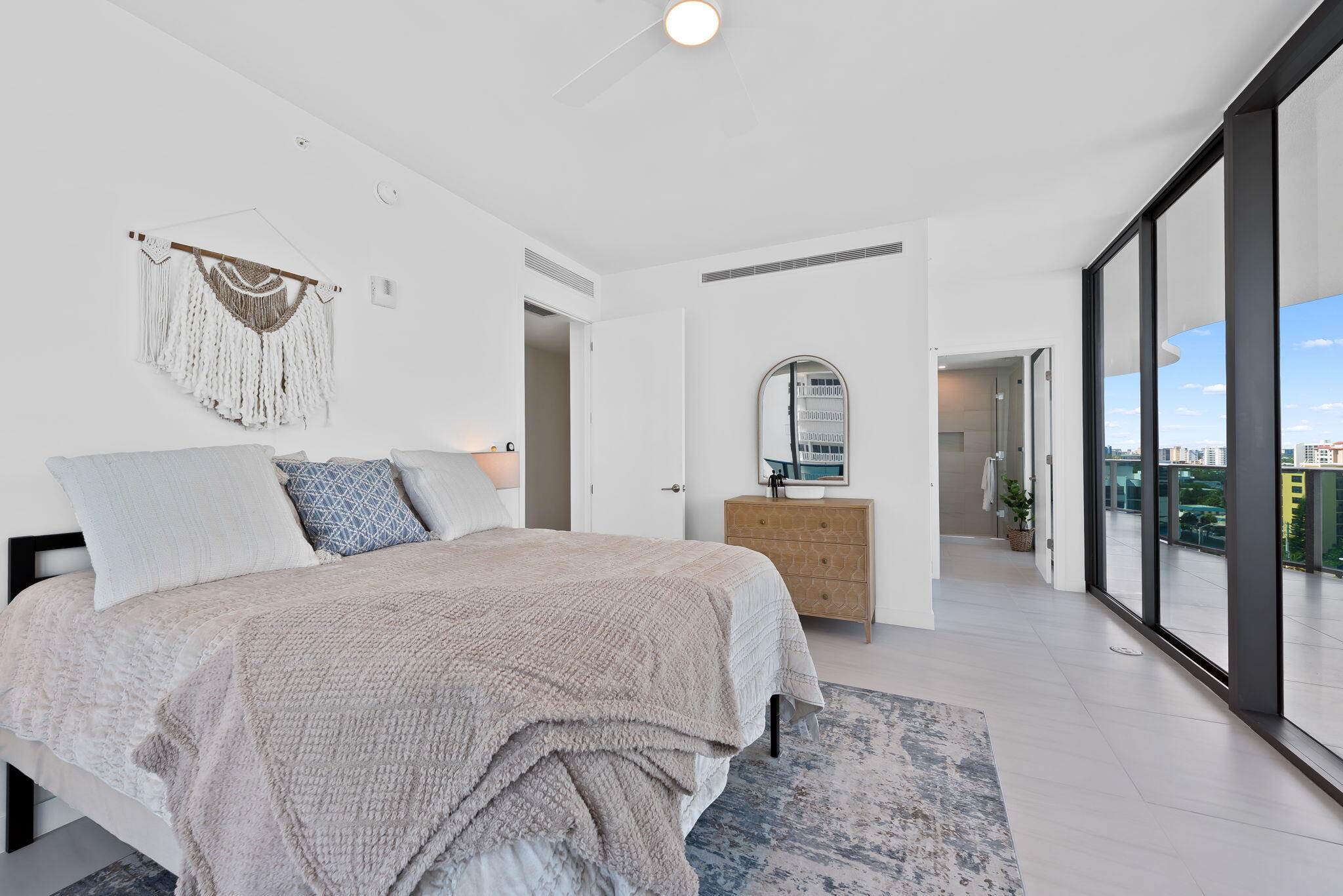 900 N Ocean #906, Pompano Beach FL 33062