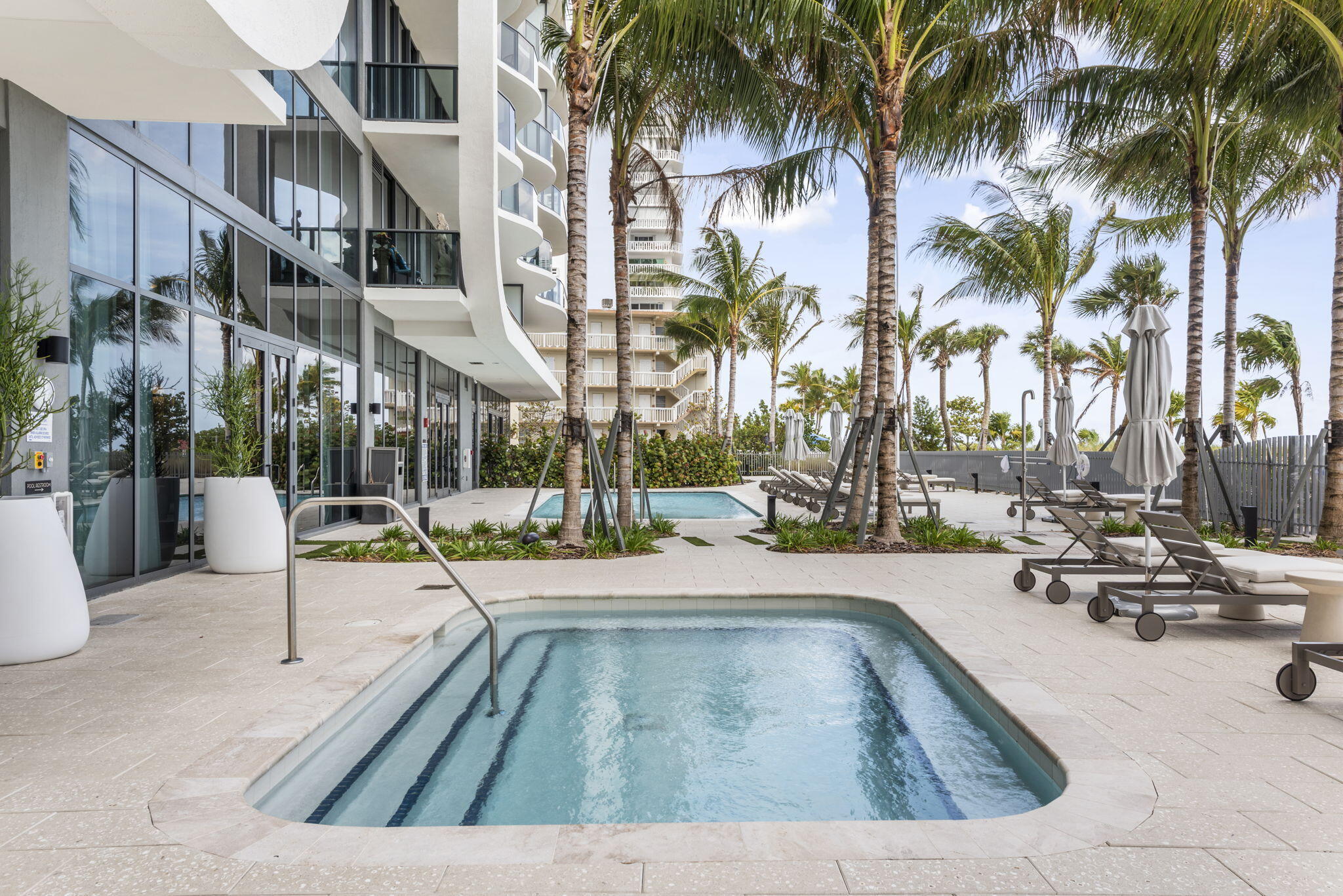 900 N Ocean #906, Pompano Beach FL 33062