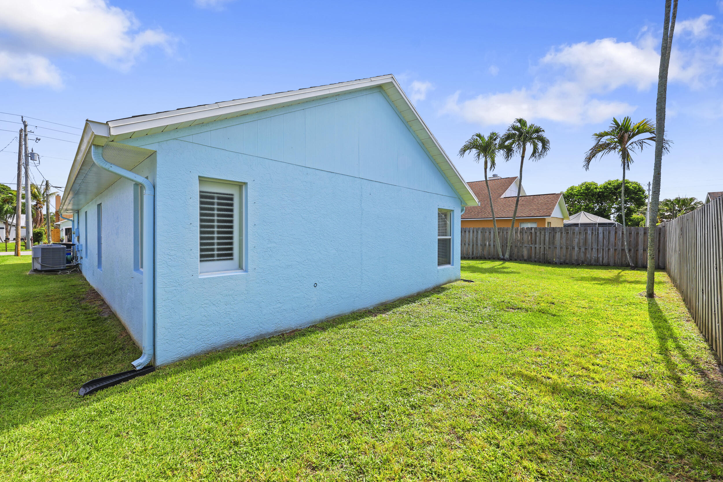 6238 Pompano, Jupiter FL 33458