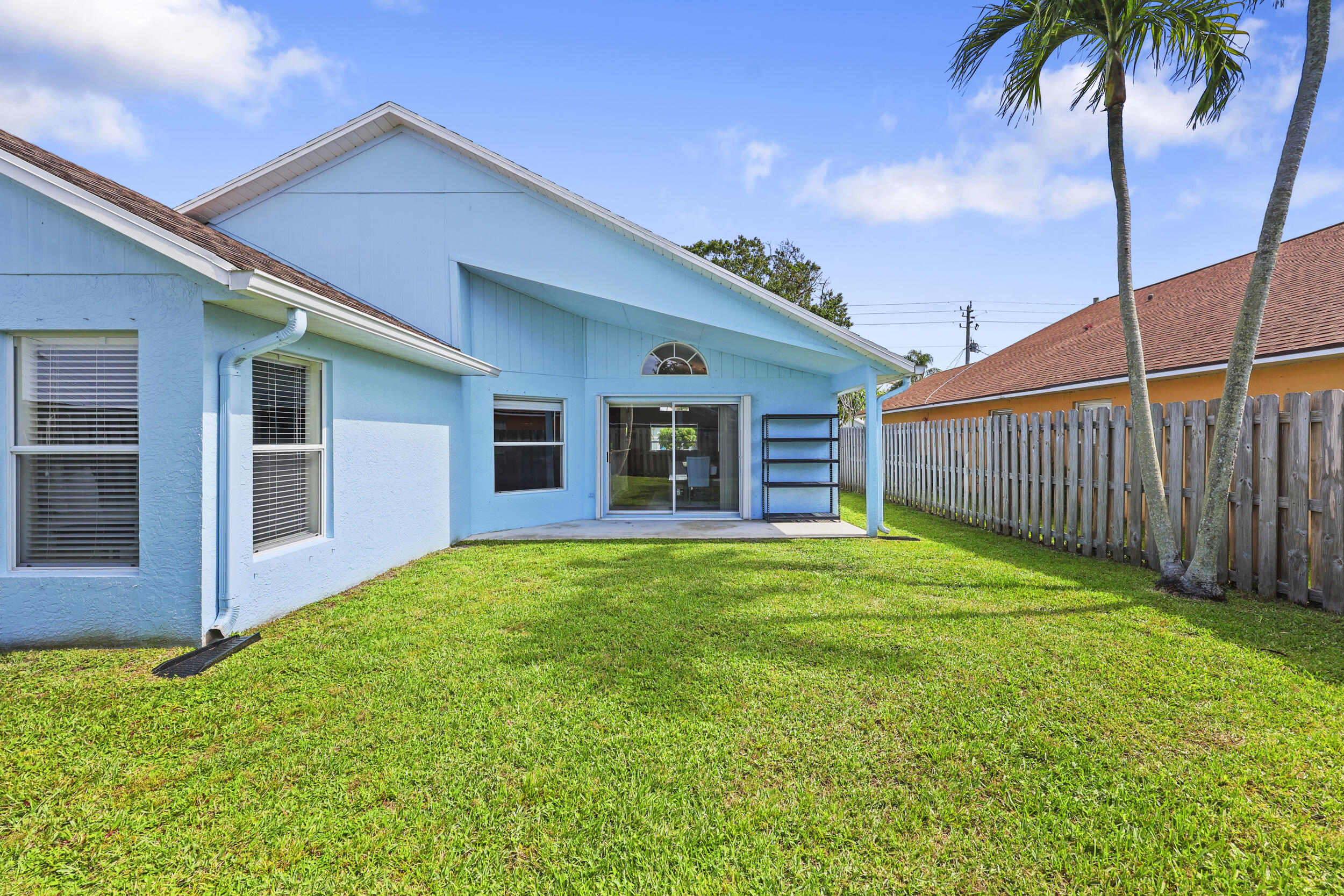 6238 Pompano, Jupiter FL 33458
