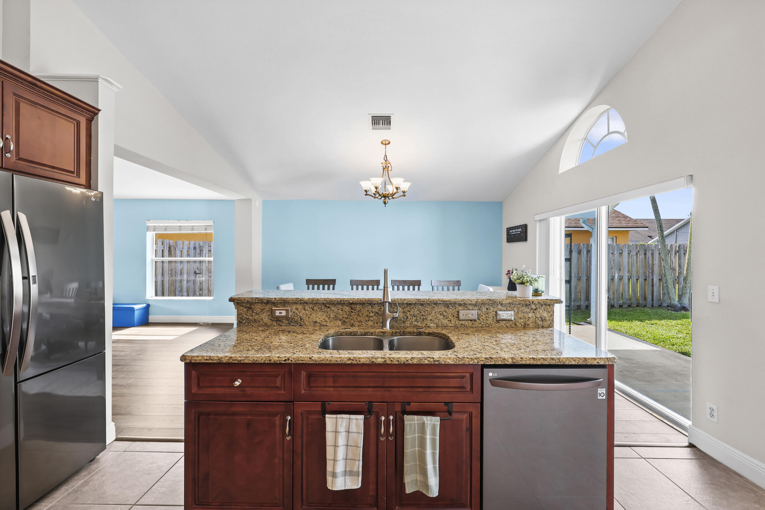 6238 Pompano, Jupiter FL 33458