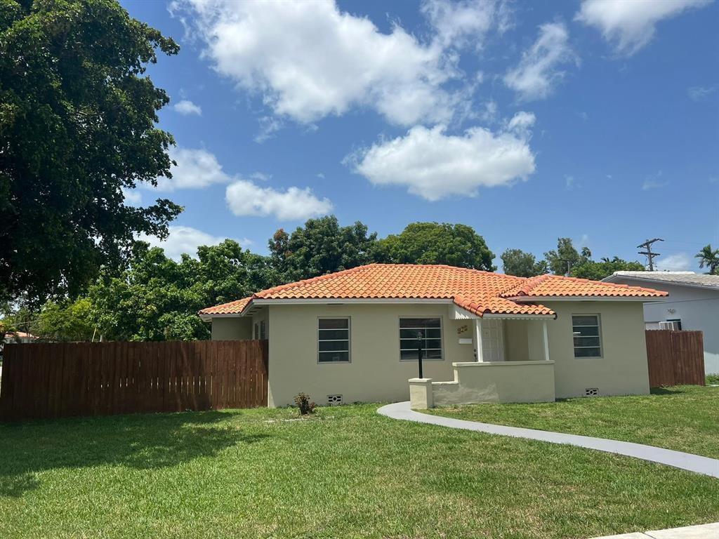 875 Westward, Miami Springs FL 33166