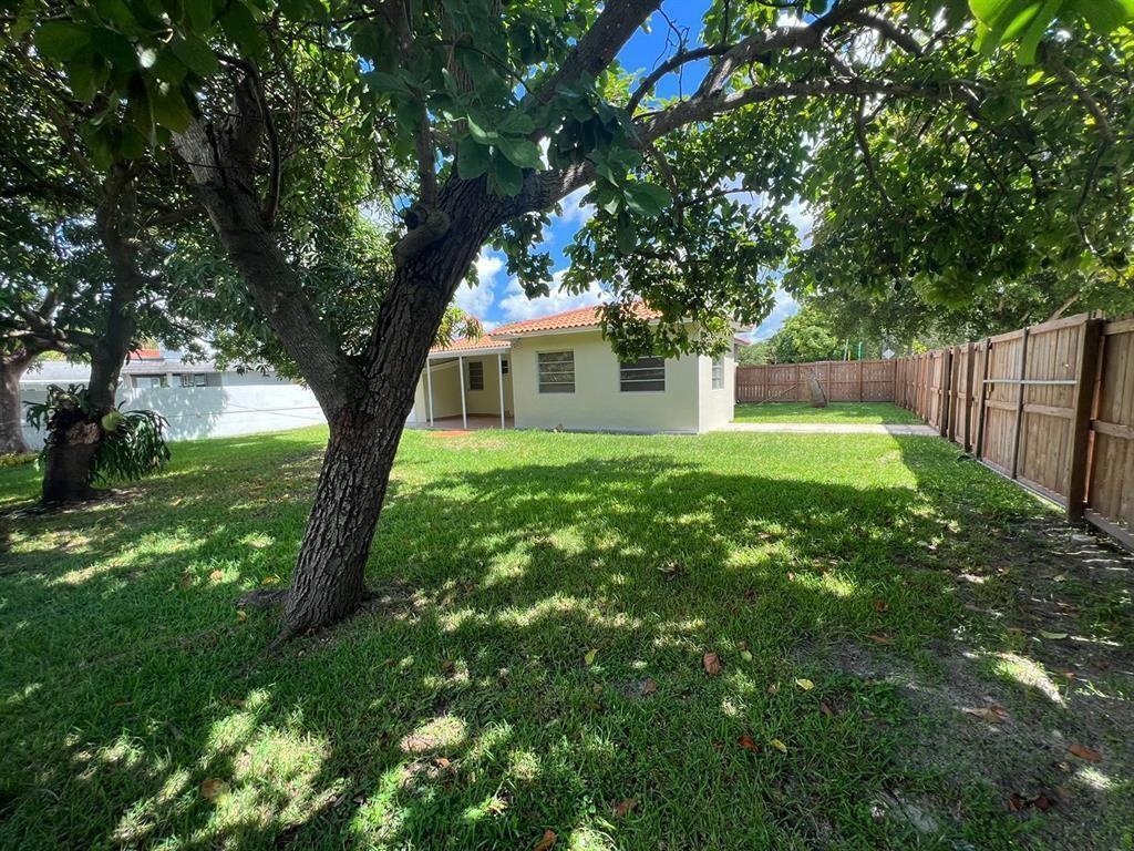 875 Westward, Miami Springs FL 33166