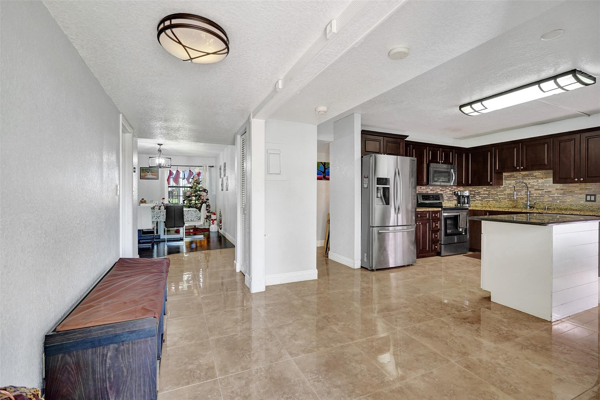 8740 Azalea #102, Tamarac FL 33321