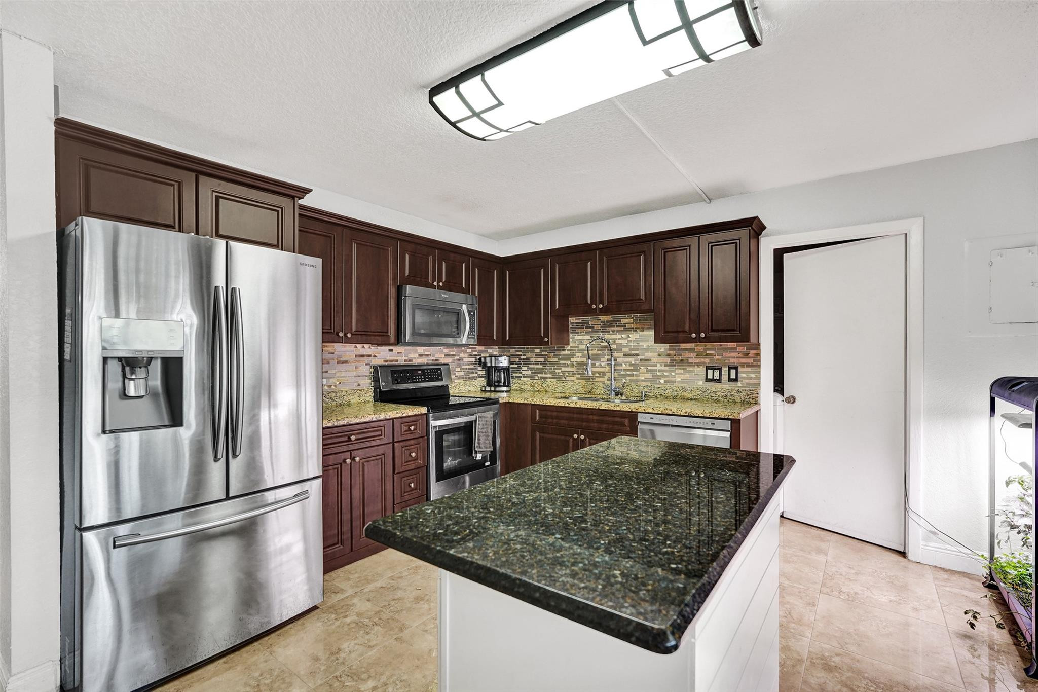 8740 Azalea #102, Tamarac FL 33321