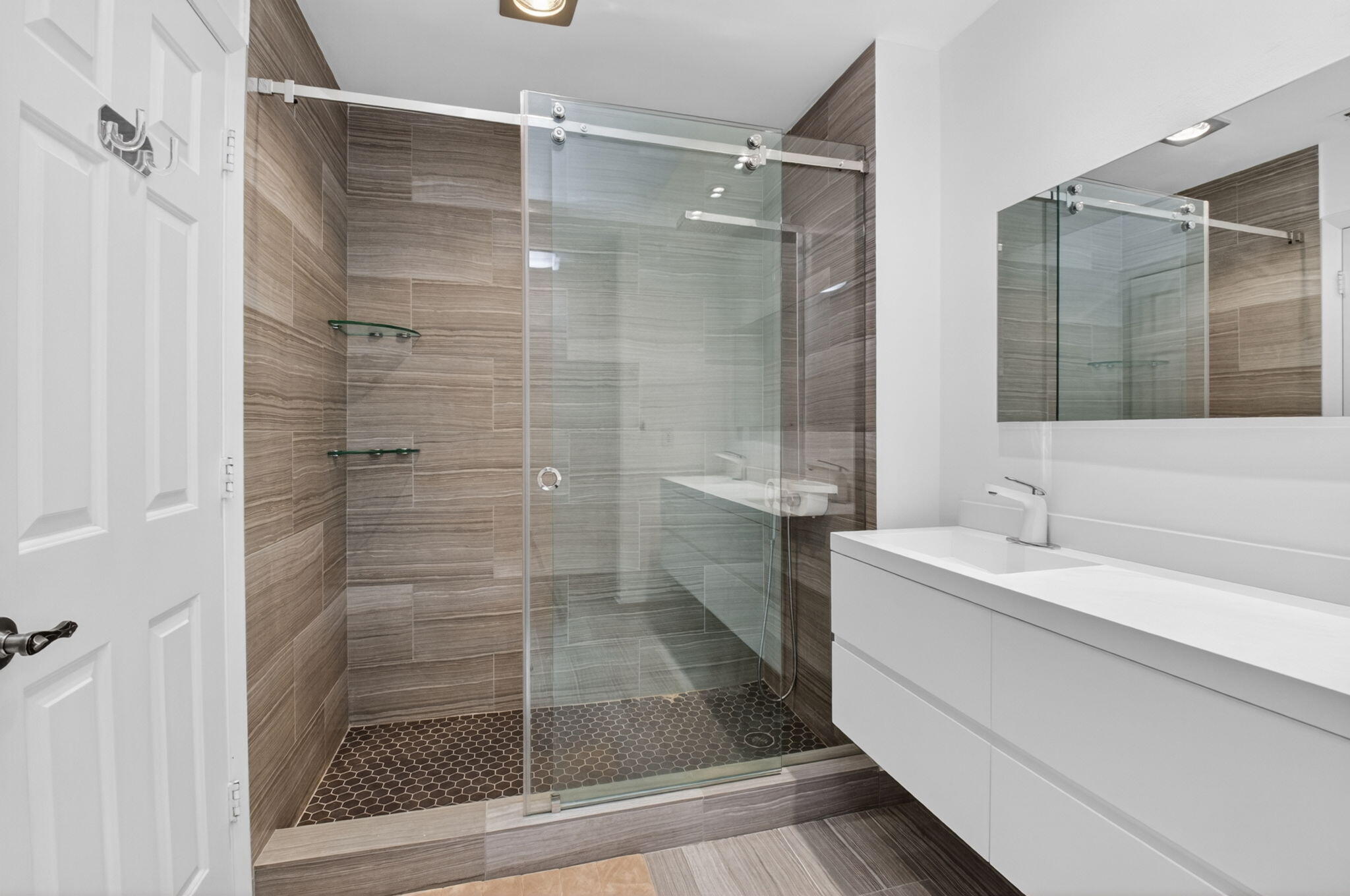 7460 La Paz #306, Boca Raton FL 33433