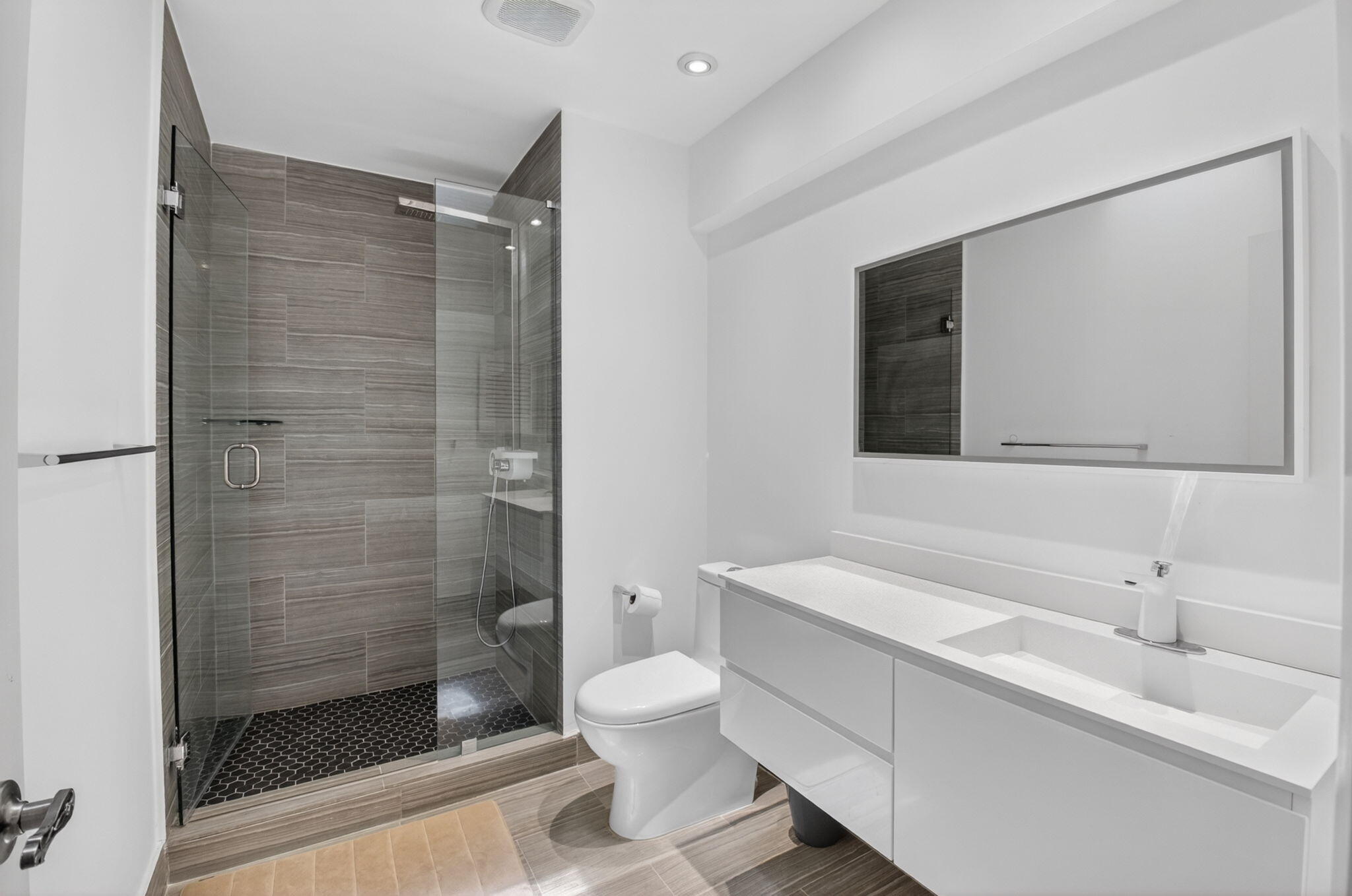 7460 La Paz #306, Boca Raton FL 33433
