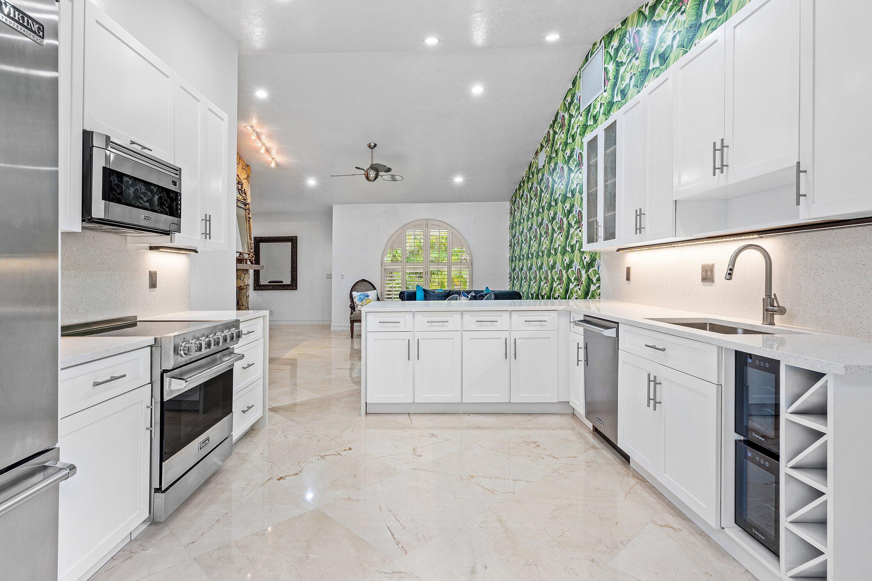 359 E Ocean, Lantana FL 33462