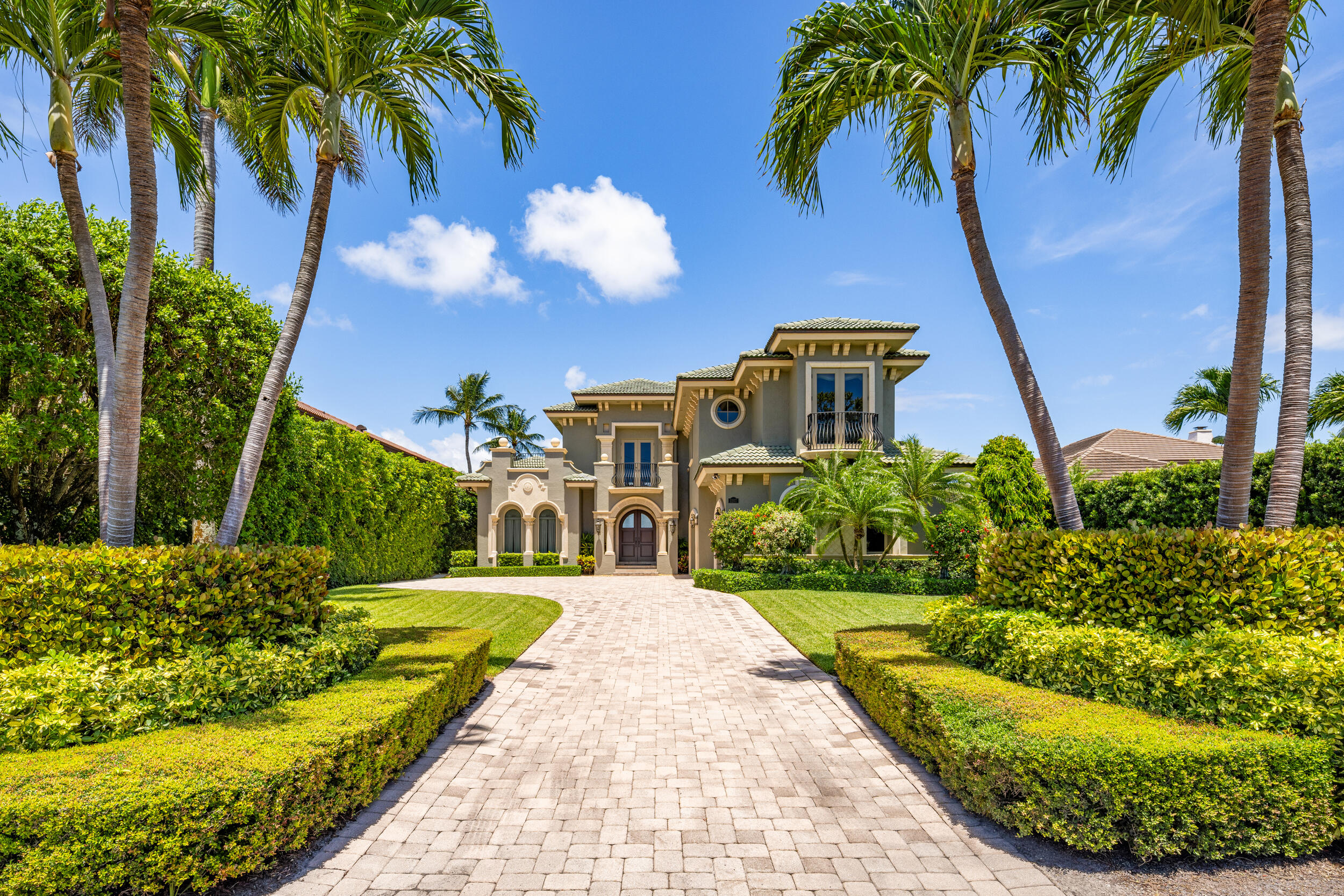 1207 N Atlantic, Lantana FL 33462