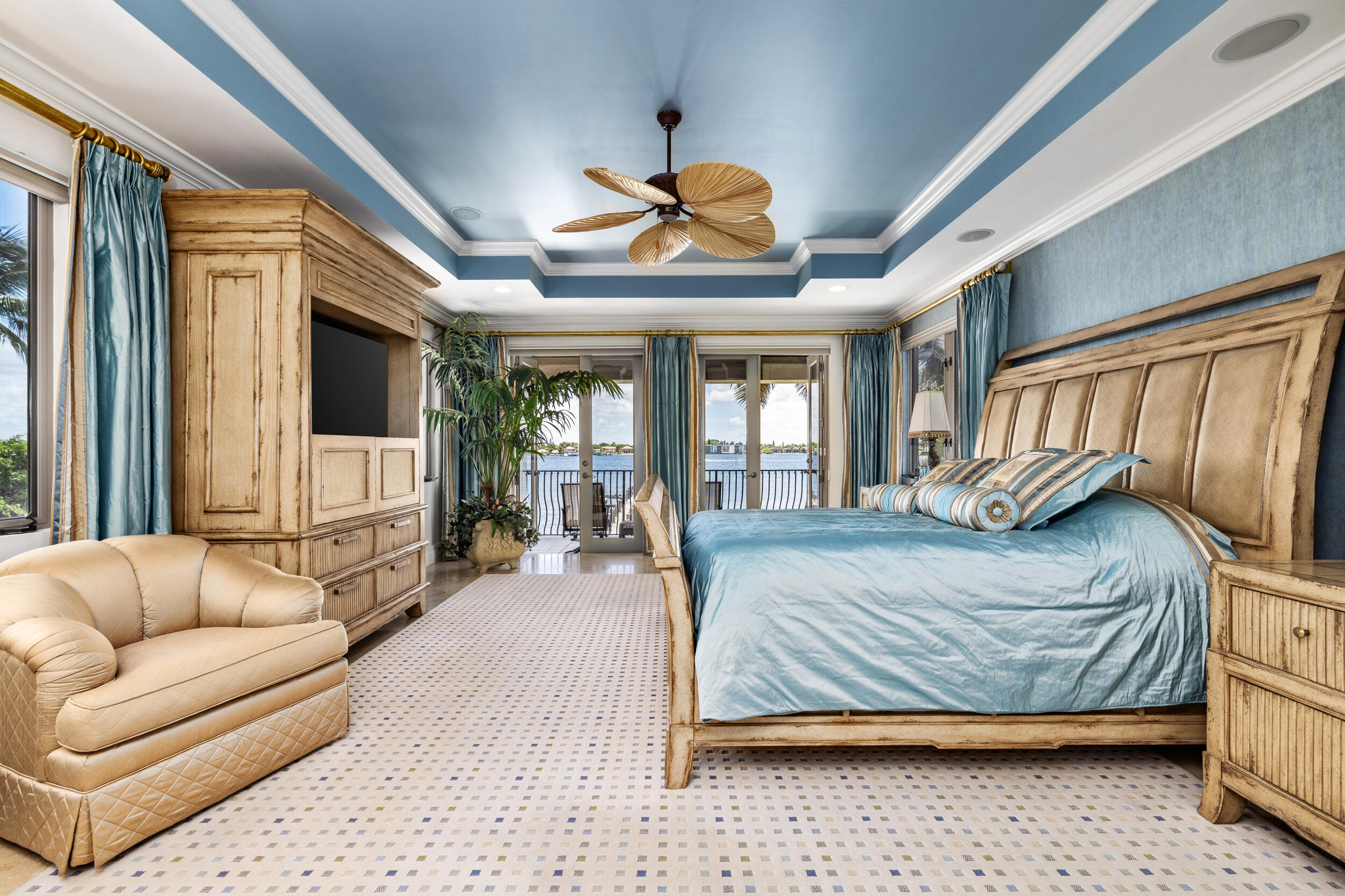 1207 N Atlantic, Lantana FL 33462