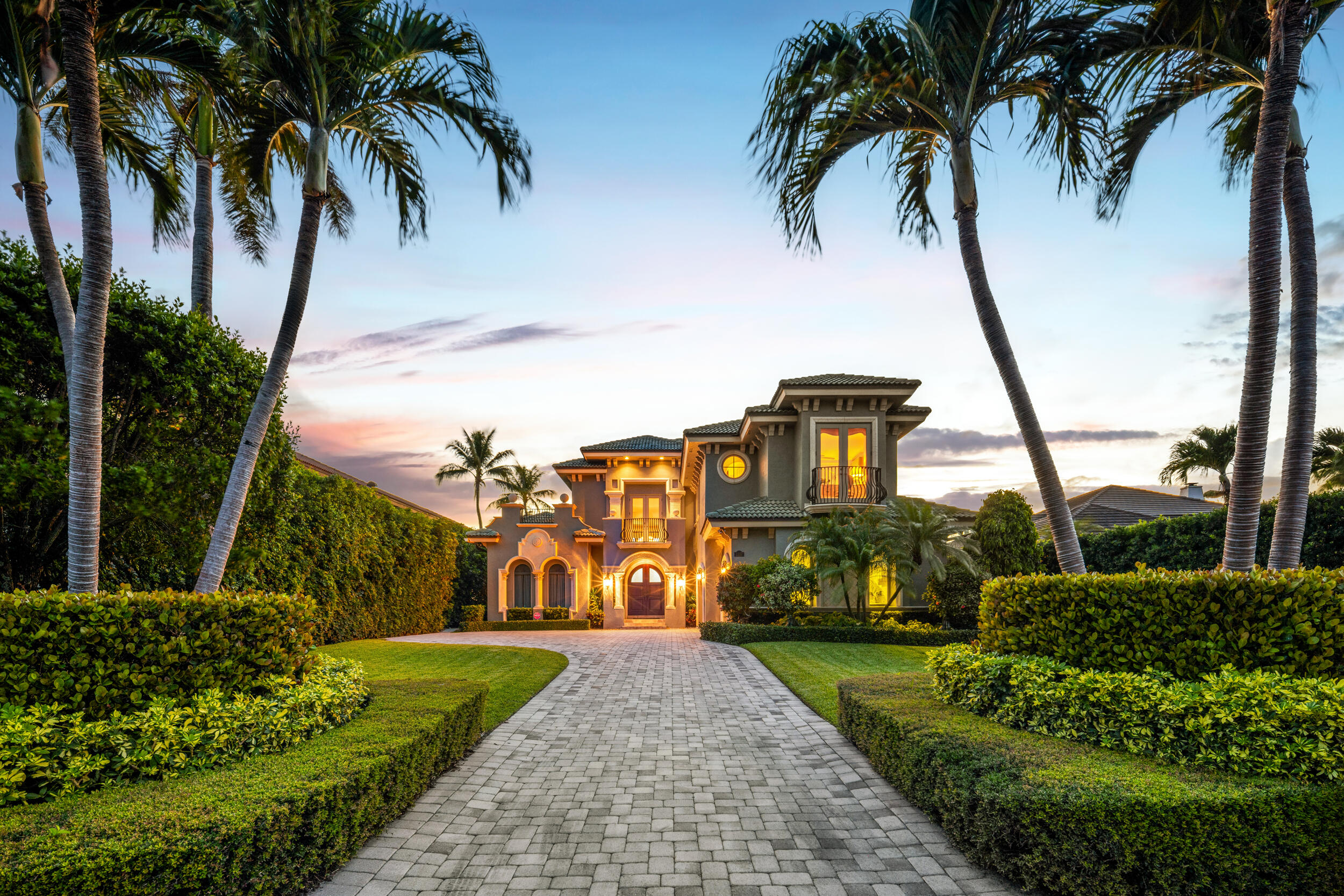 1207 N Atlantic, Lantana FL 33462