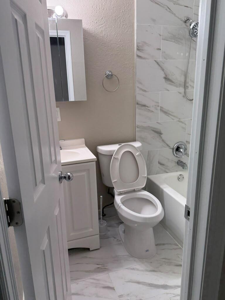 9519 Birmingham, Palm Beach Gardens FL 33410
