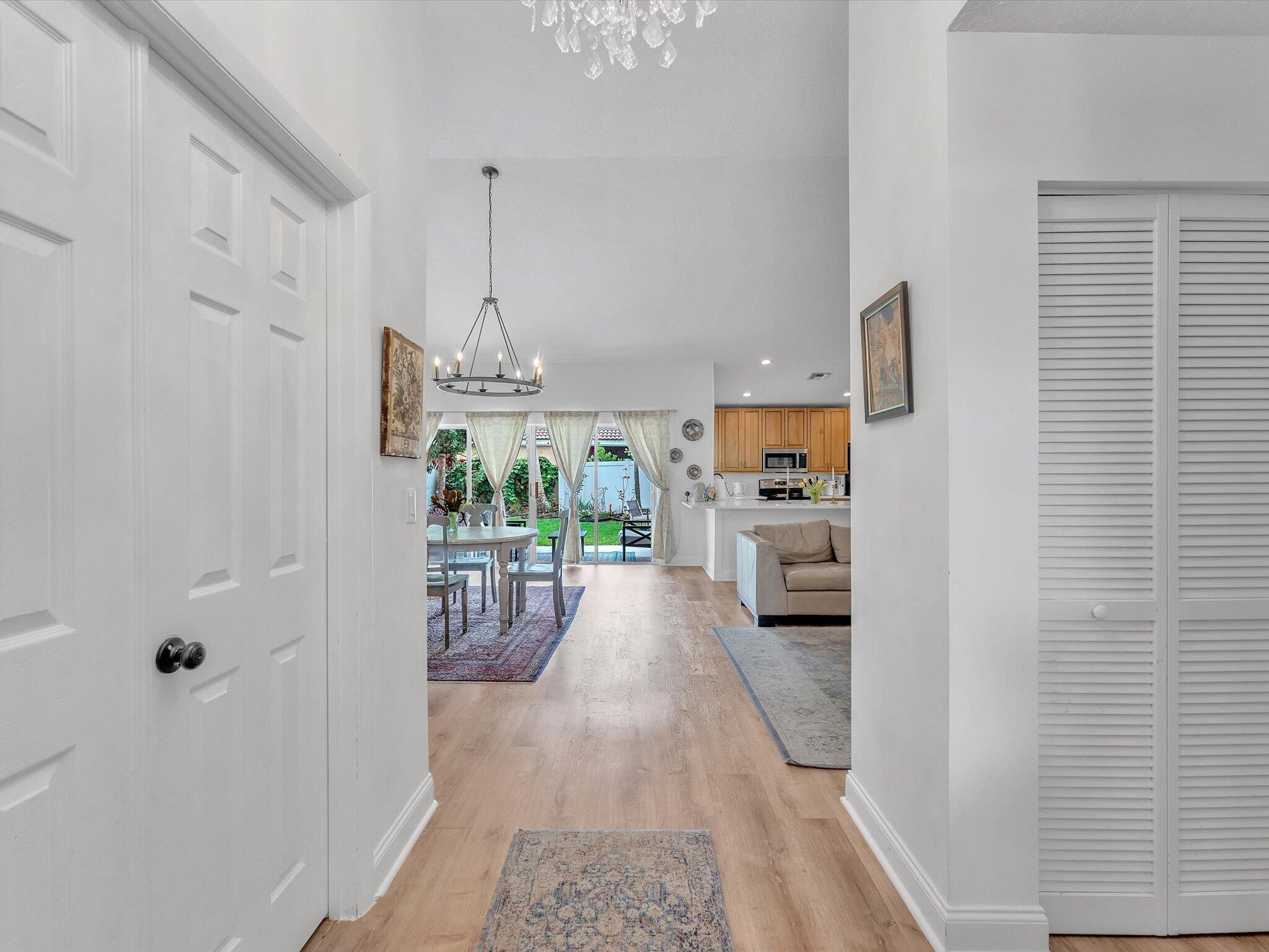 1097 Roble, Palm Beach Gardens FL 33410