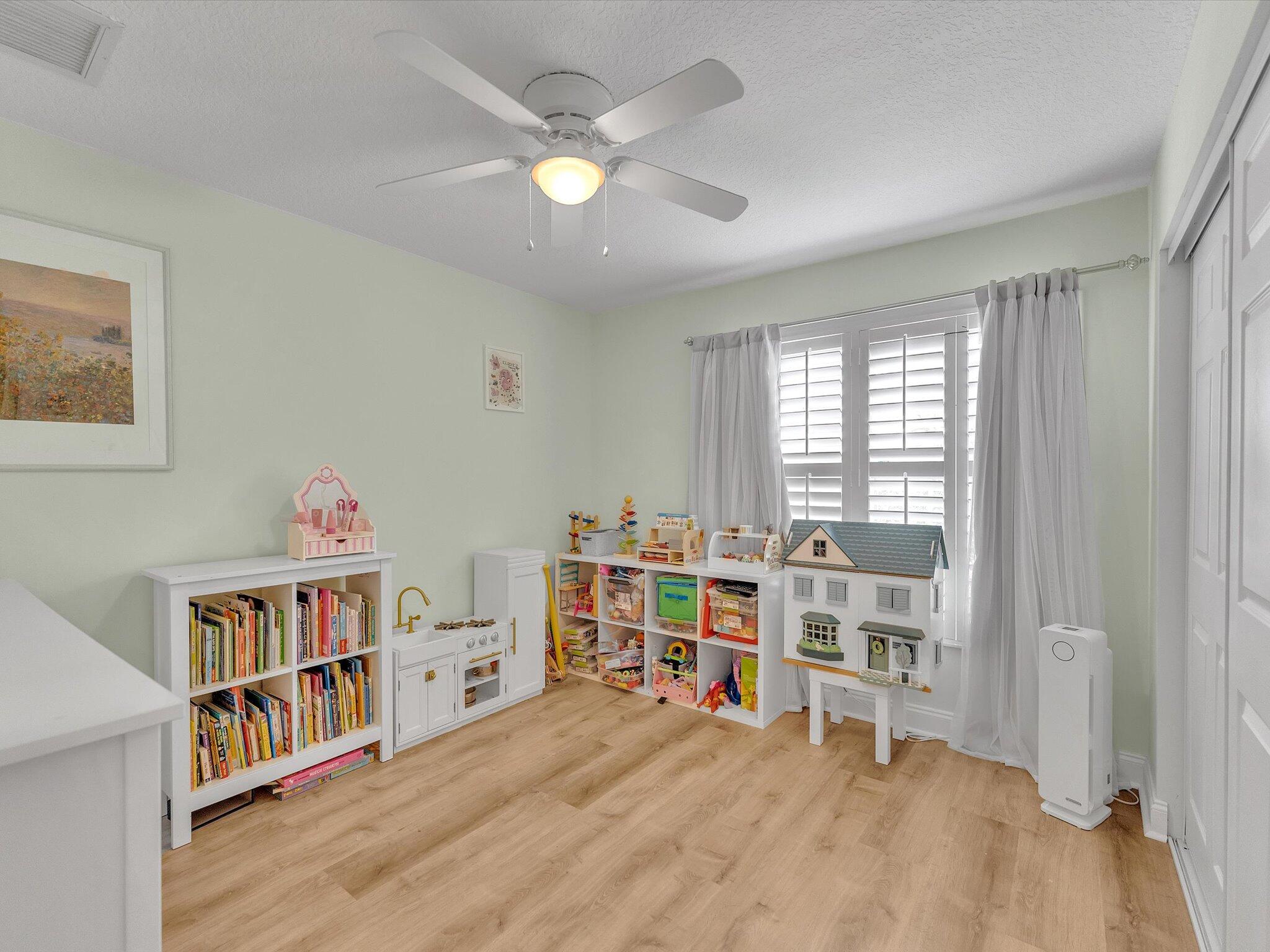1097 Roble, Palm Beach Gardens FL 33410