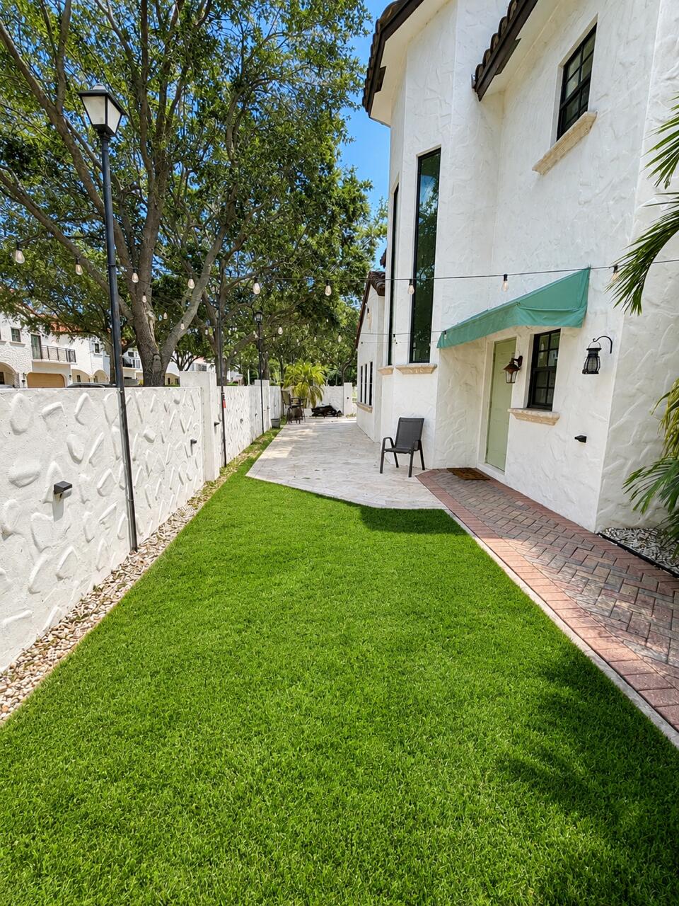 4400 Hidden Harbour, Dania Beach FL 33312