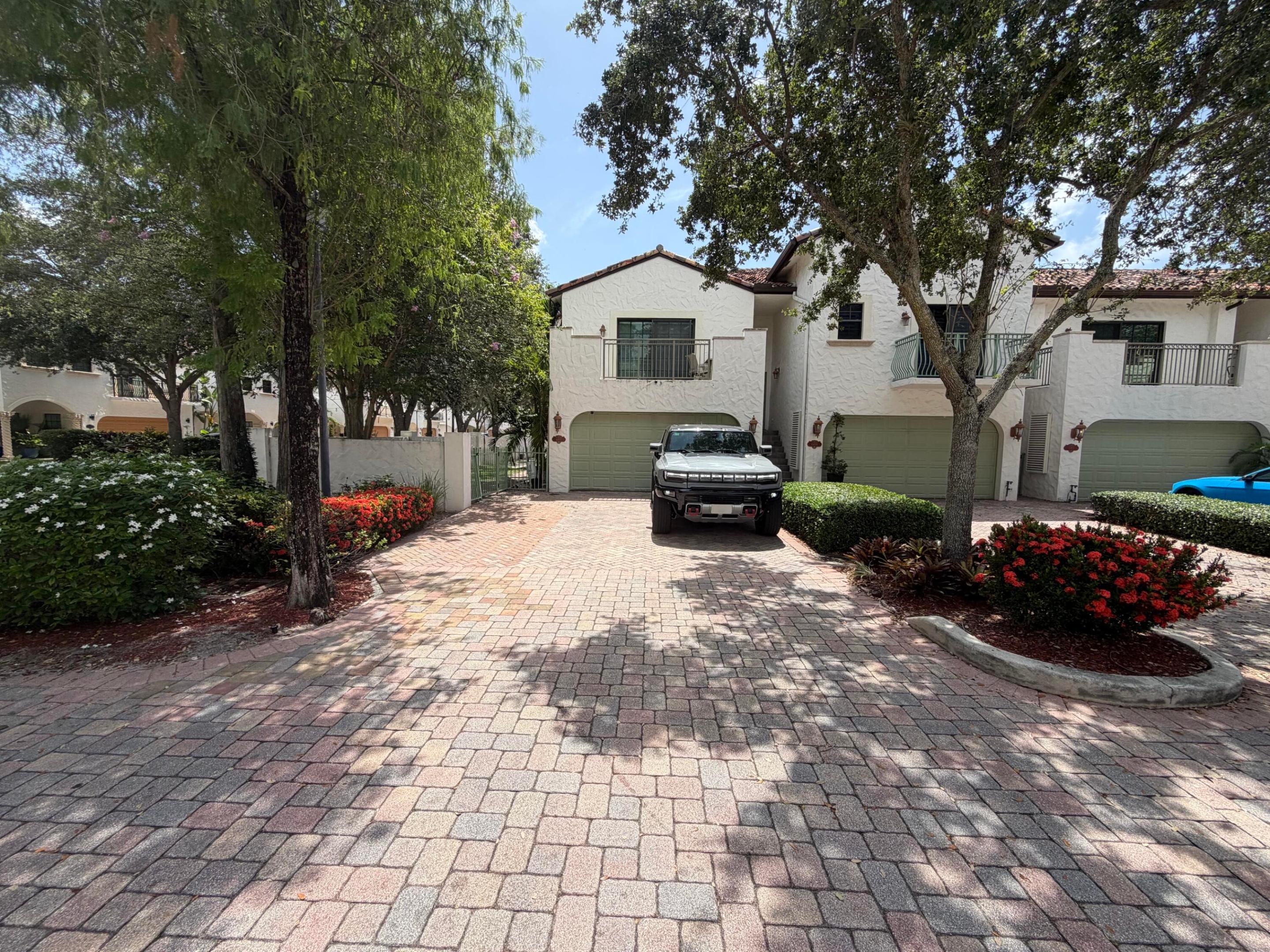 4400 Hidden Harbour, Dania Beach FL 33312