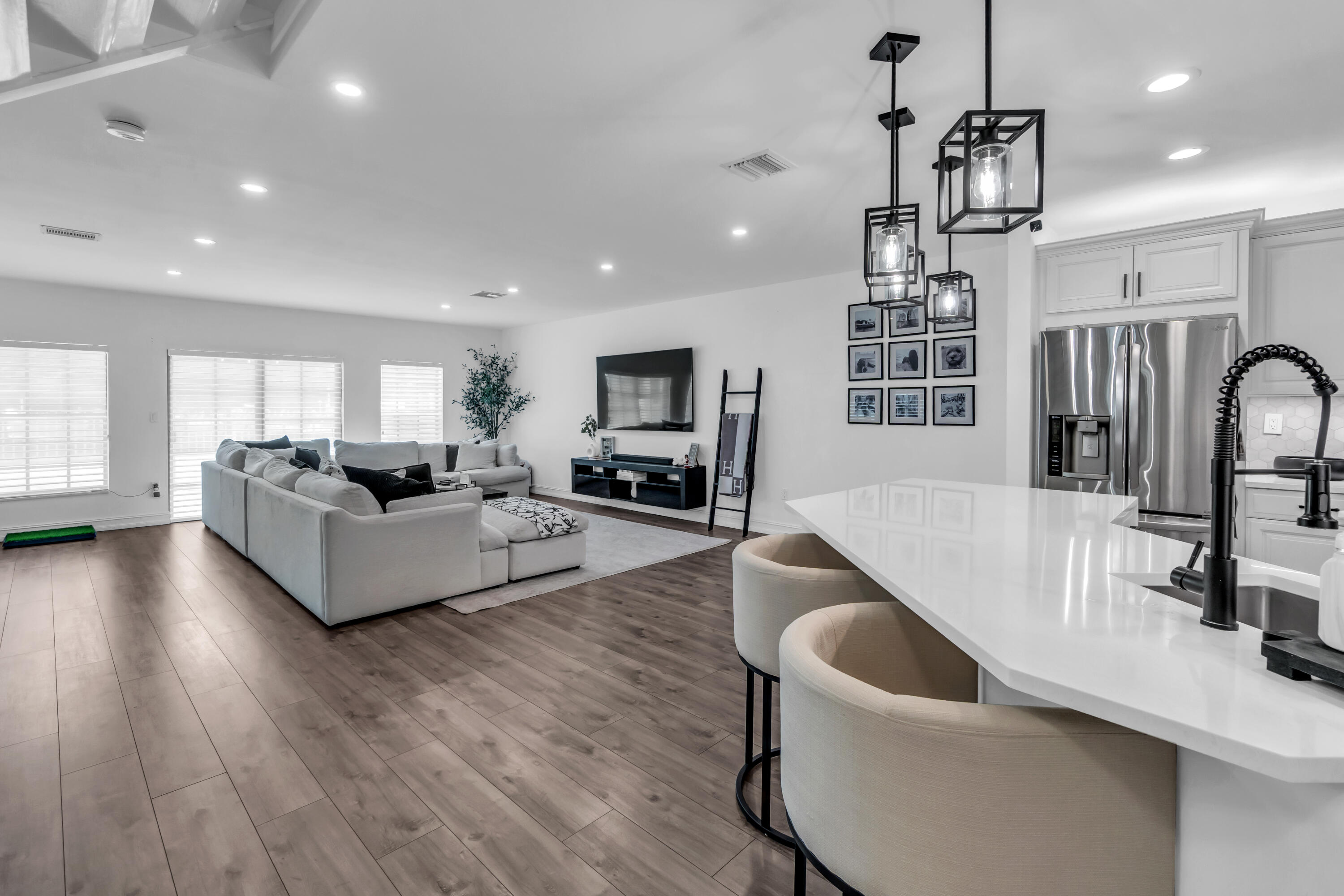 4400 Hidden Harbour, Dania Beach FL 33312