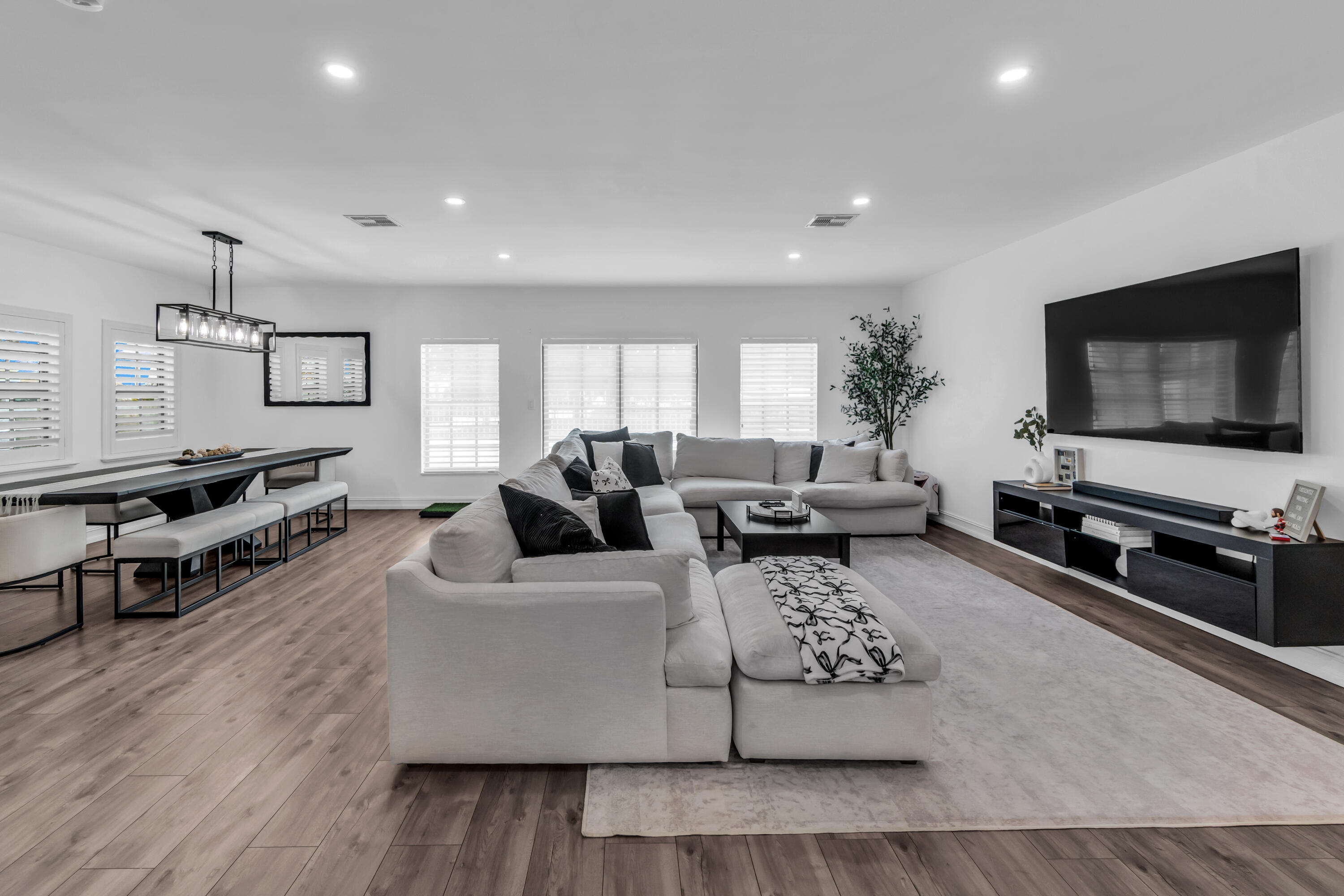 4400 Hidden Harbour, Dania Beach FL 33312