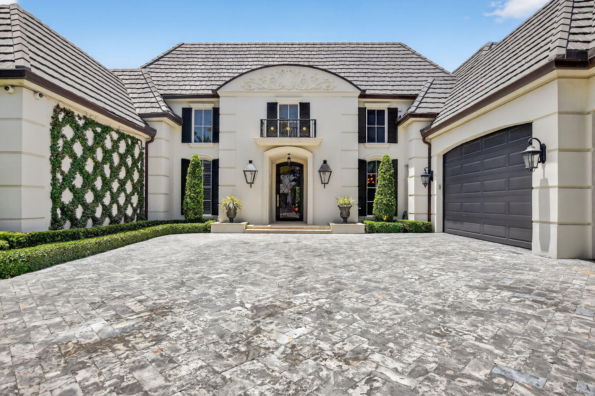 377 E Coconut Palm, Boca Raton FL 33432