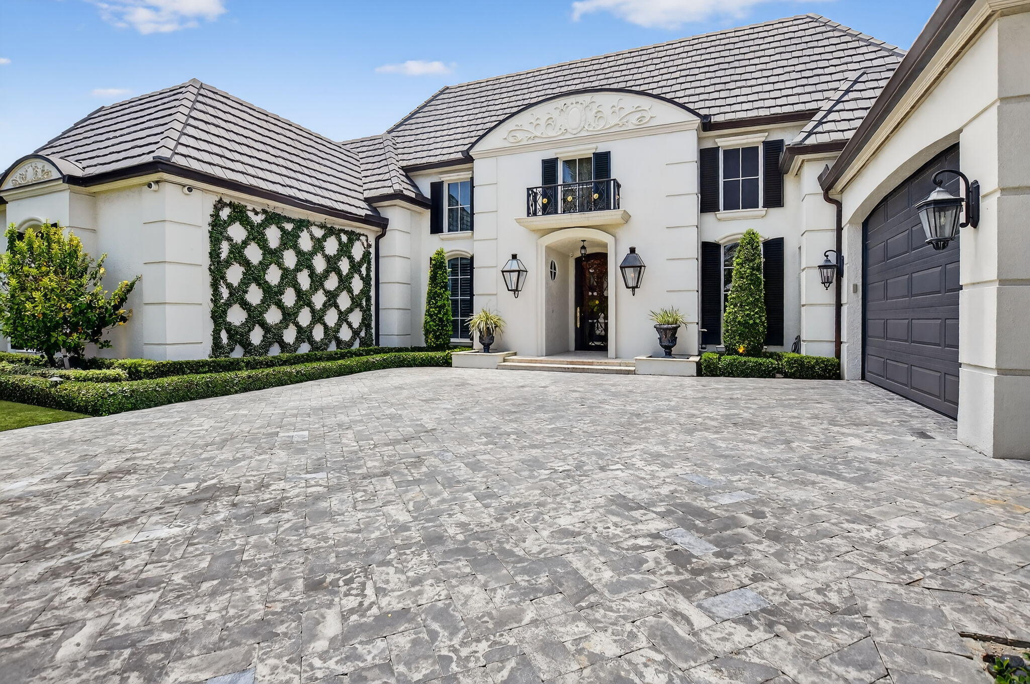 377 E Coconut Palm, Boca Raton FL 33432