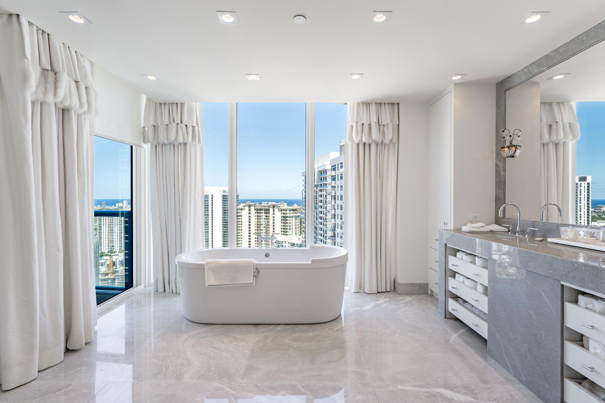 333 Las Olas #4206, Fort Lauderdale FL 33301