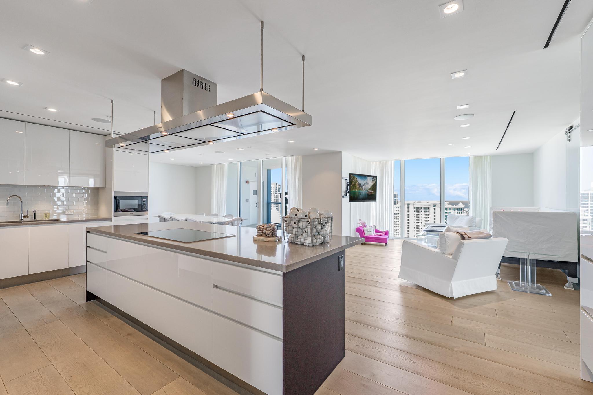 333 Las Olas #4206, Fort Lauderdale FL 33301