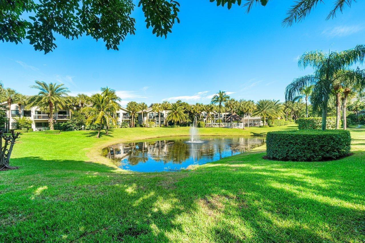 11863 Wimbledon #445, Wellington FL 33414