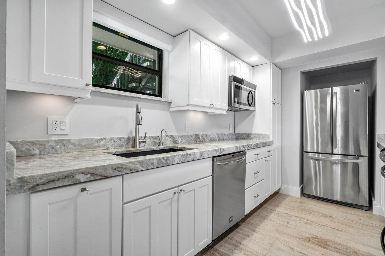 11863 Wimbledon #445, Wellington FL 33414