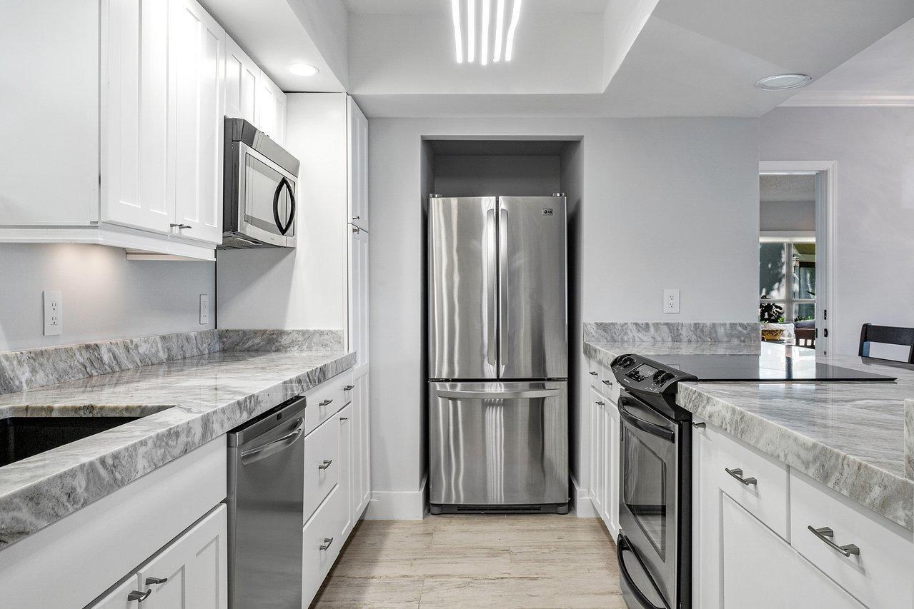 11863 Wimbledon #445, Wellington FL 33414