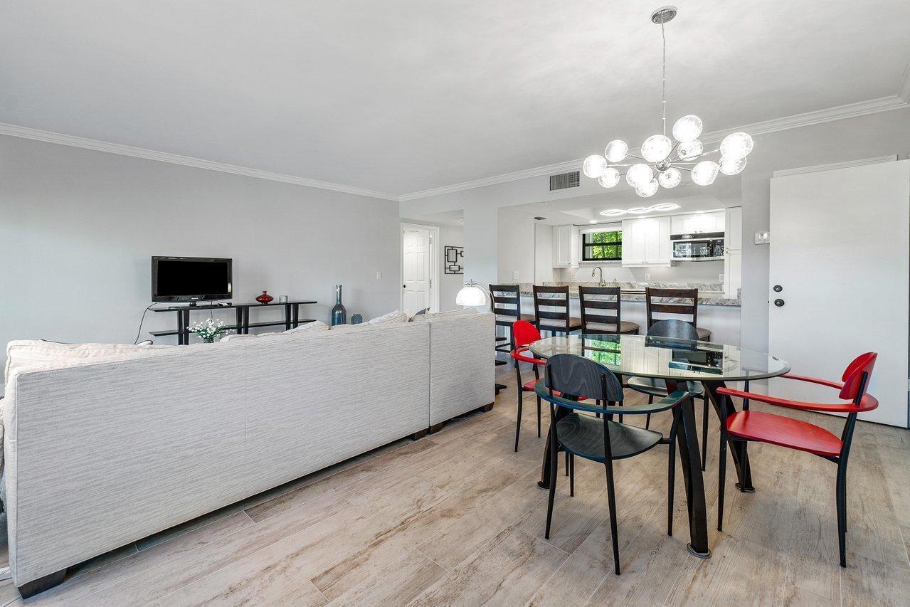 11863 Wimbledon #445, Wellington FL 33414