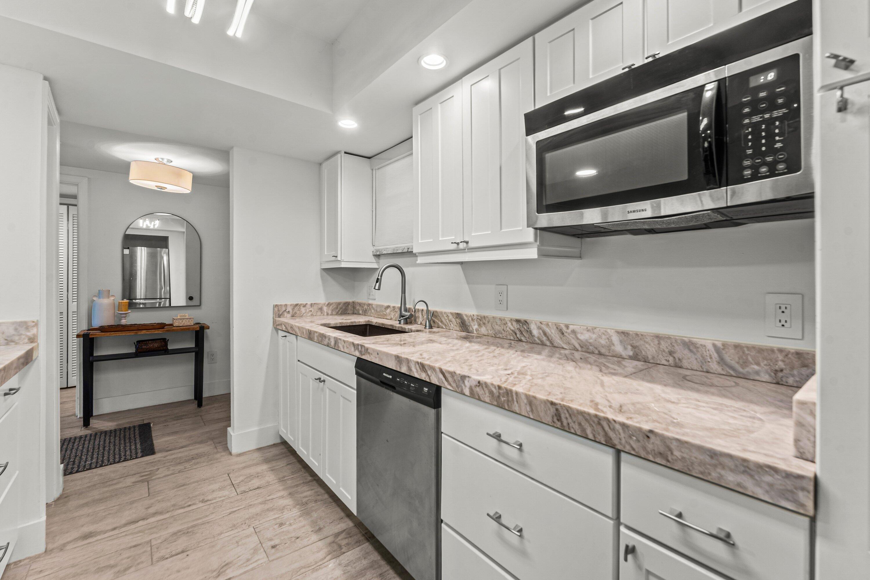 11863 Wimbledon #445, Wellington FL 33414