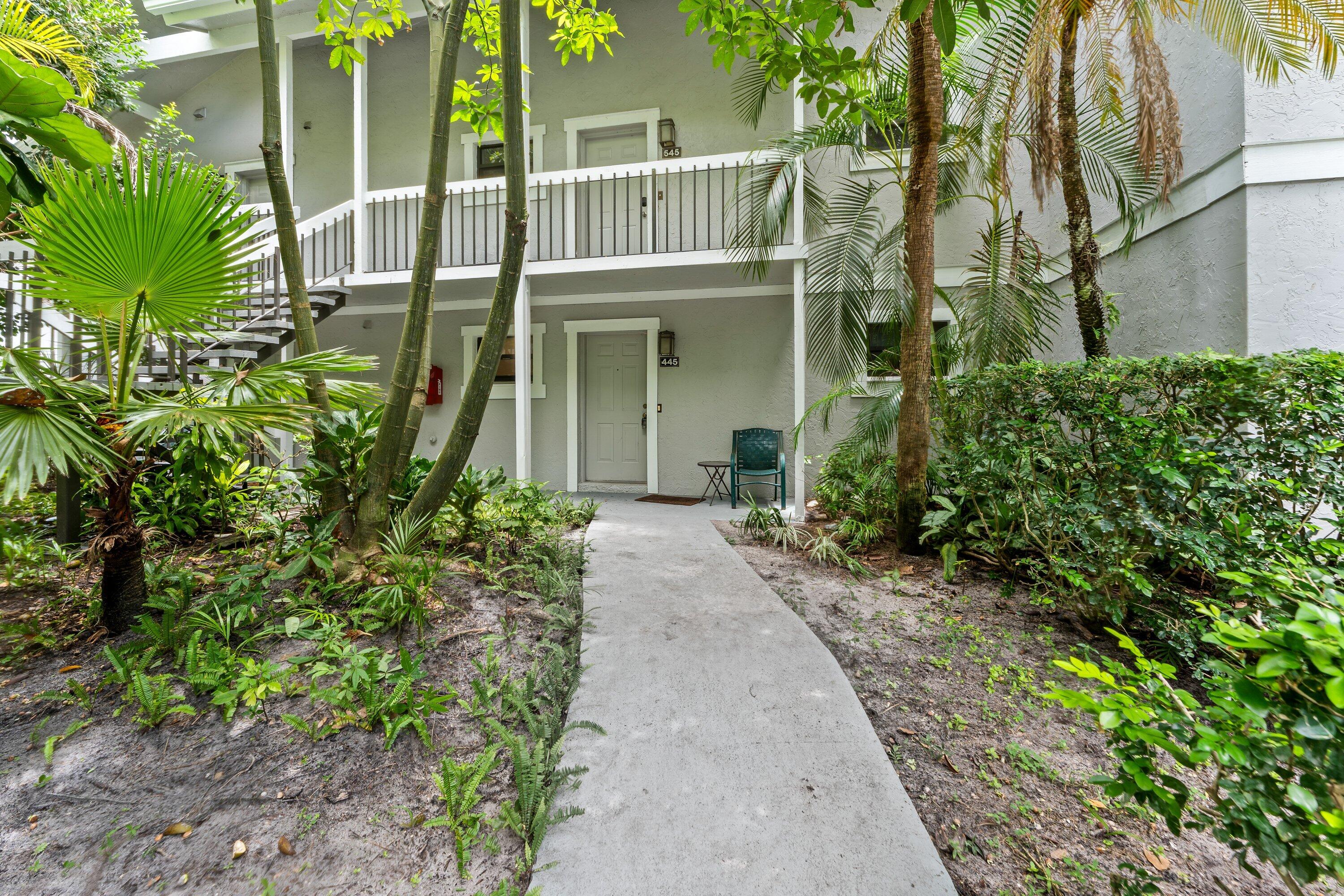 11863 Wimbledon #445, Wellington FL 33414