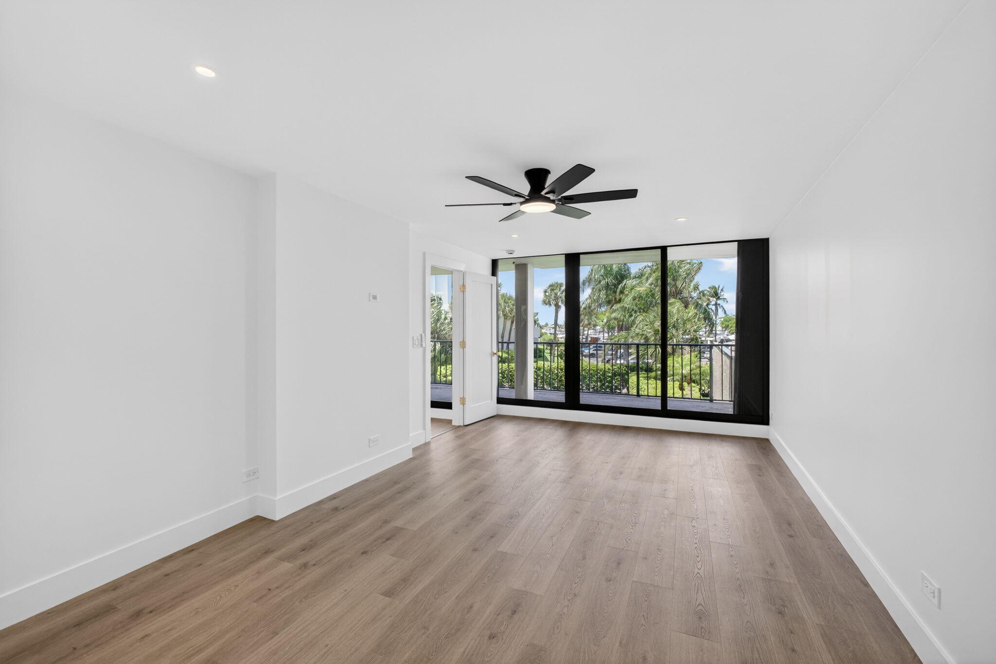 136 Lakeshore, North Palm Beach FL 33408